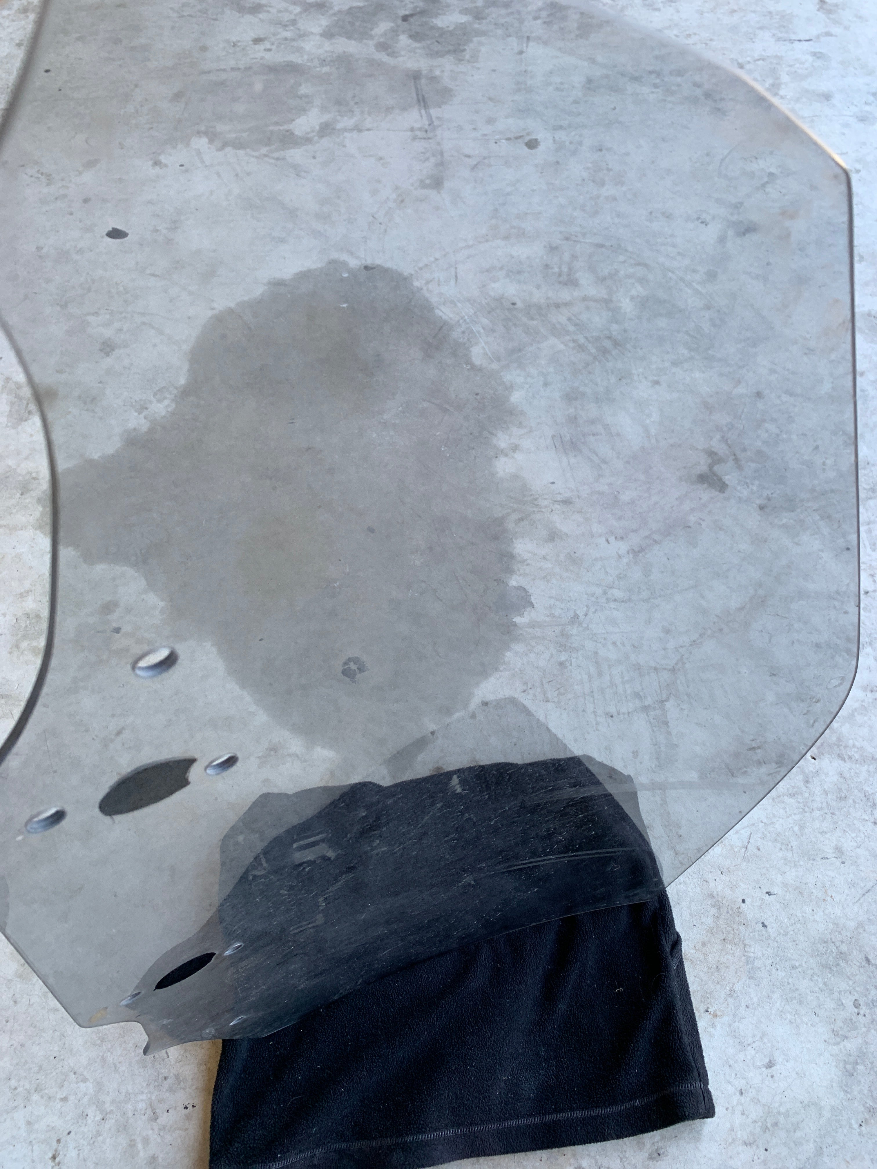 RIGHT Door Glass, R32 2dr