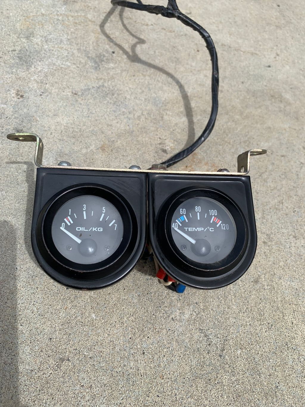 Oil Pressure + Water Temperature Gauges