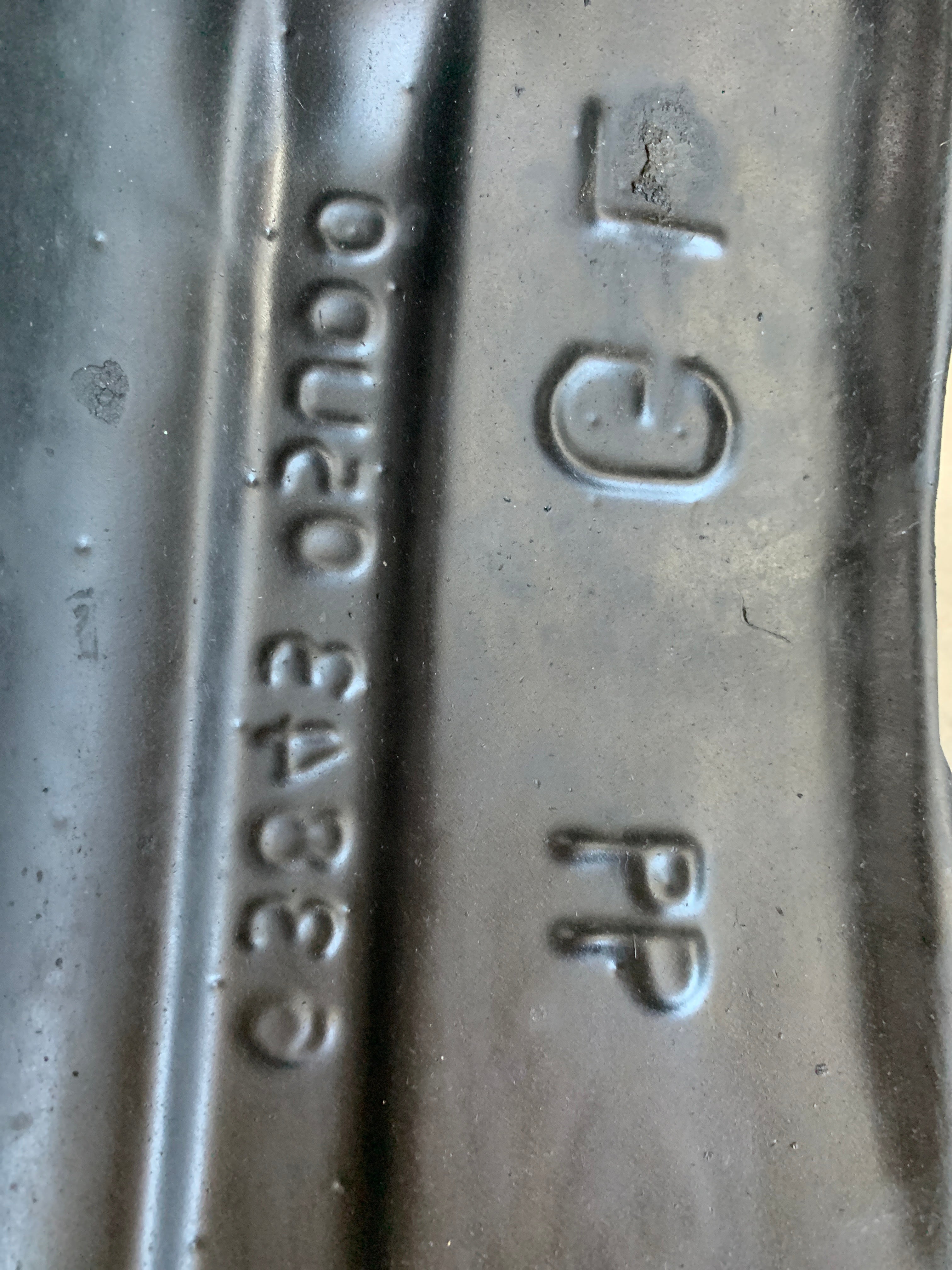 LEFT Front Guard Liner, R32 GTR