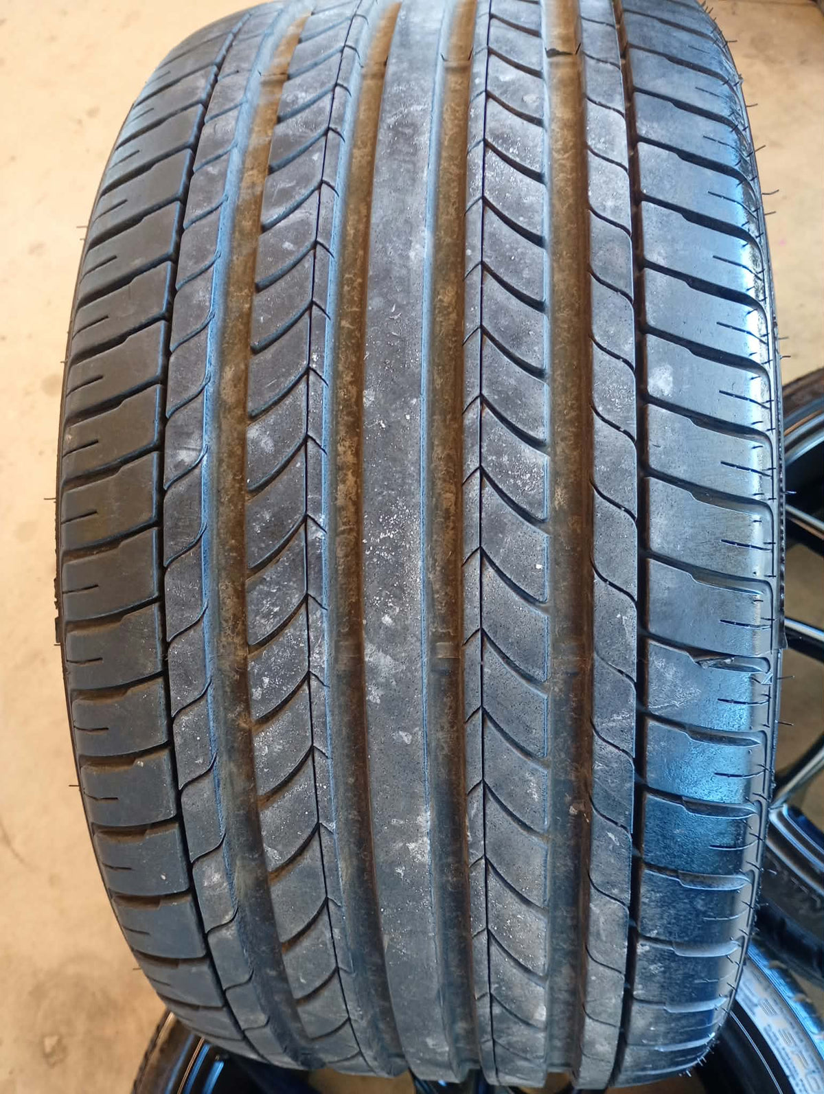 NICHE Wheels 19x10" w/Tyres 275/30