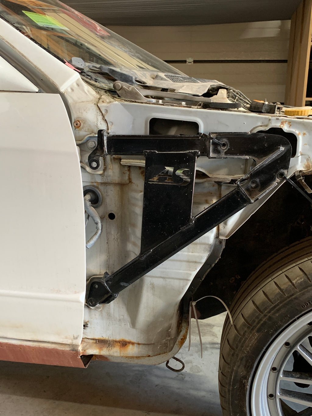 Hasemi Fender Braces, R32