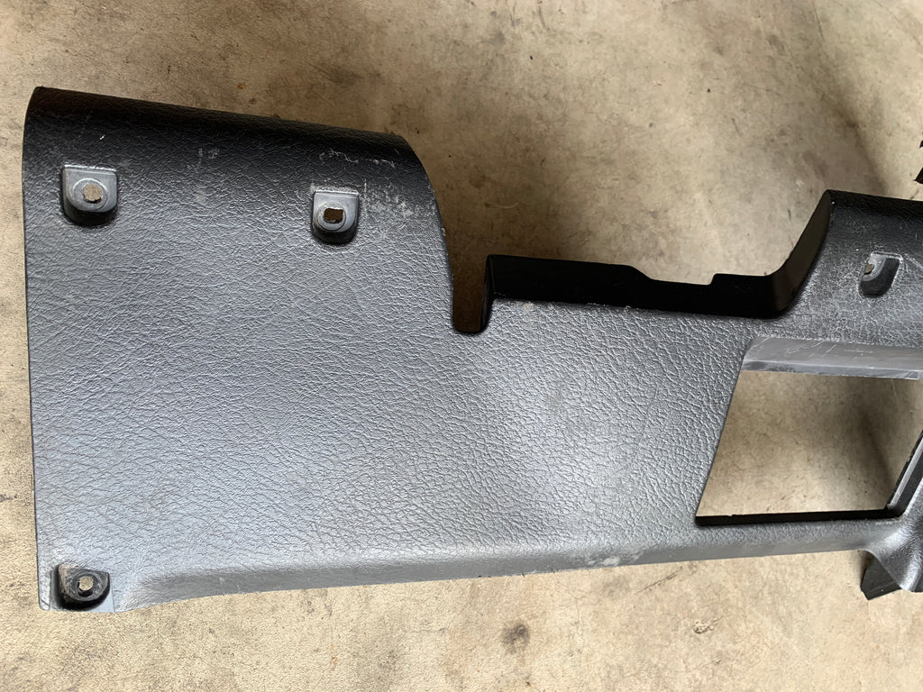 Lower Dash Panel, R32