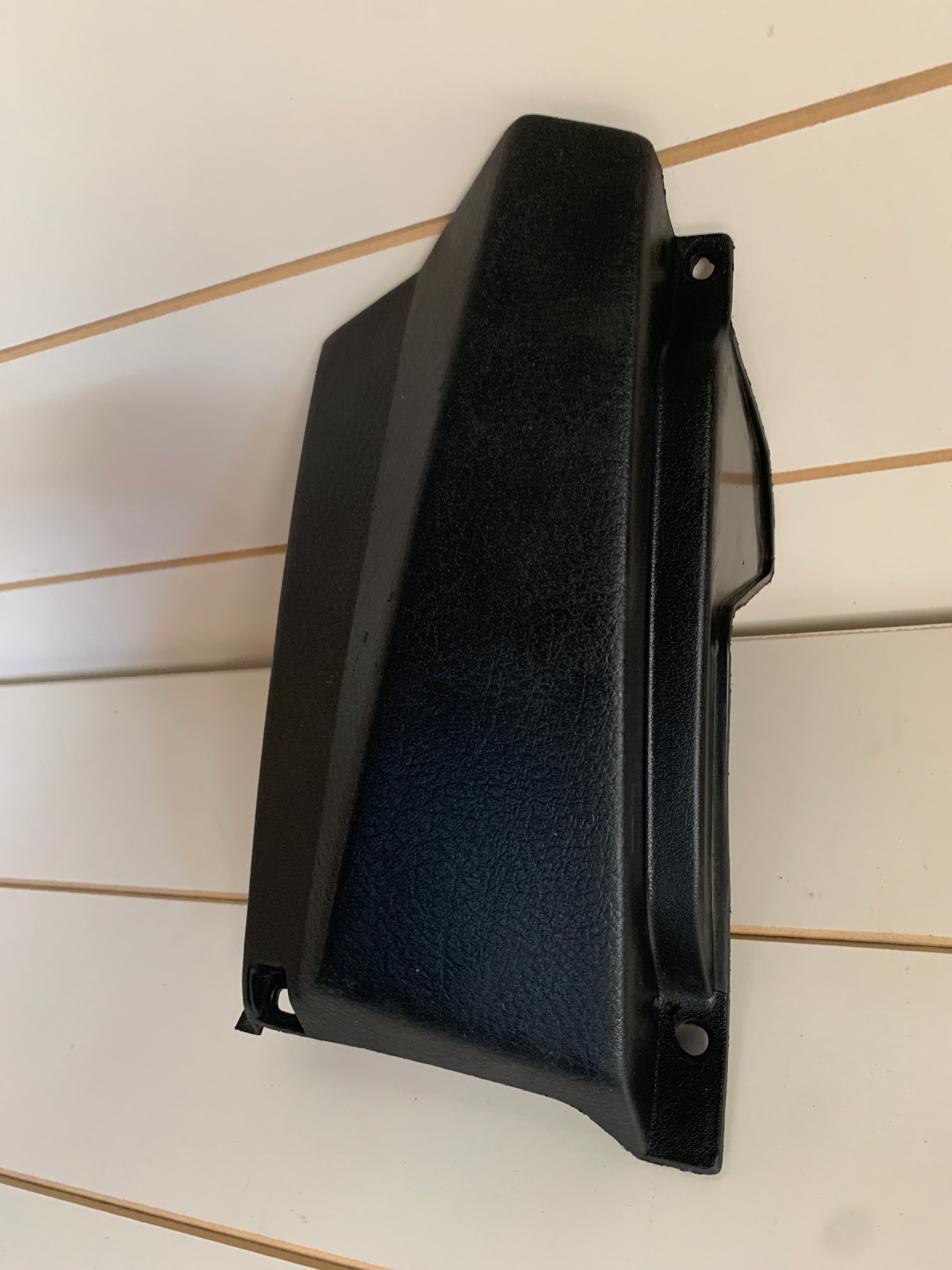 Lower Dash Panel (L) R32