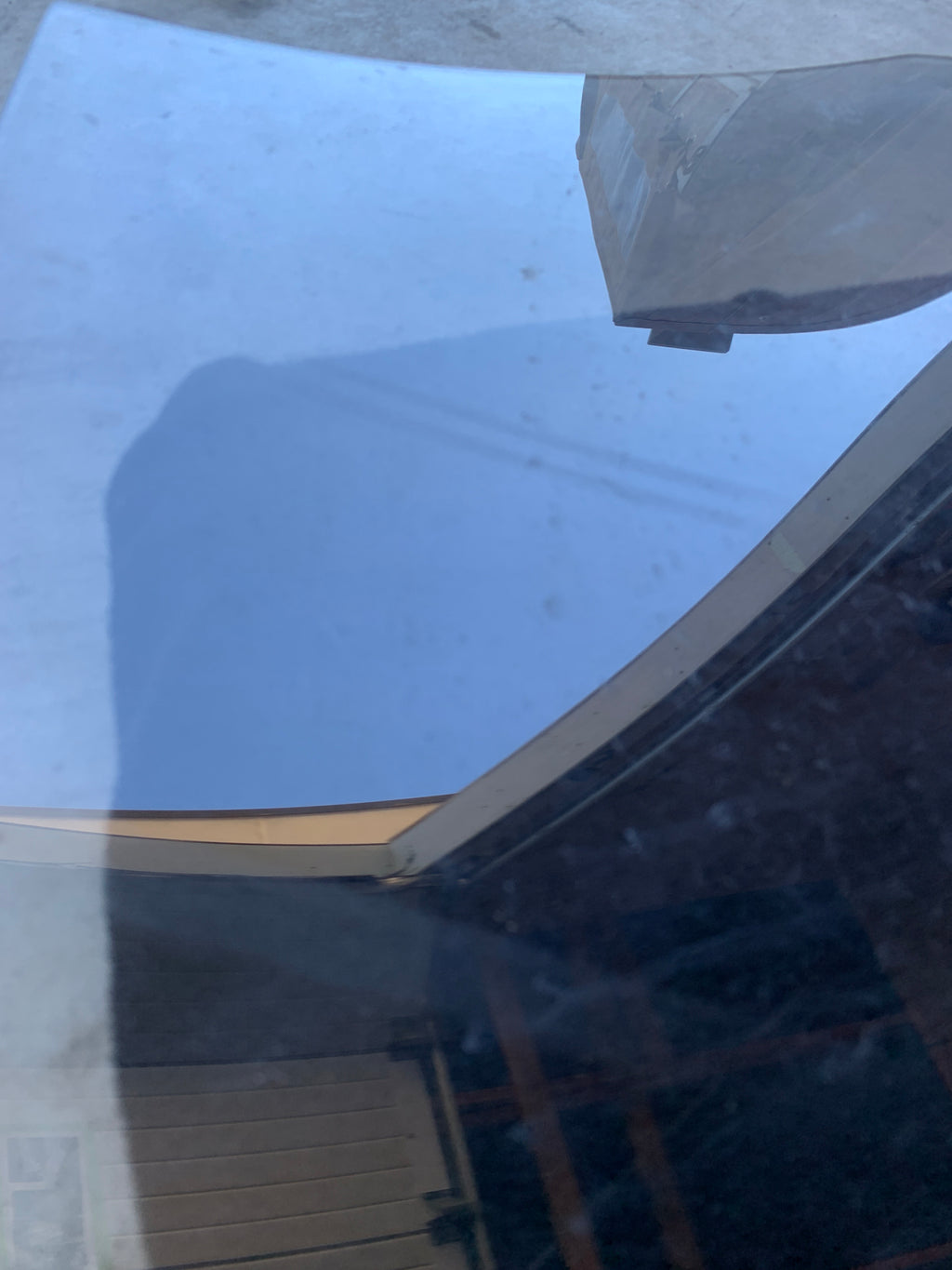 RIGHT Door Glass, R32 2dr