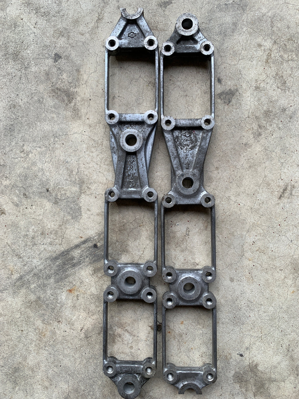 Coil pack Brackets, RB
