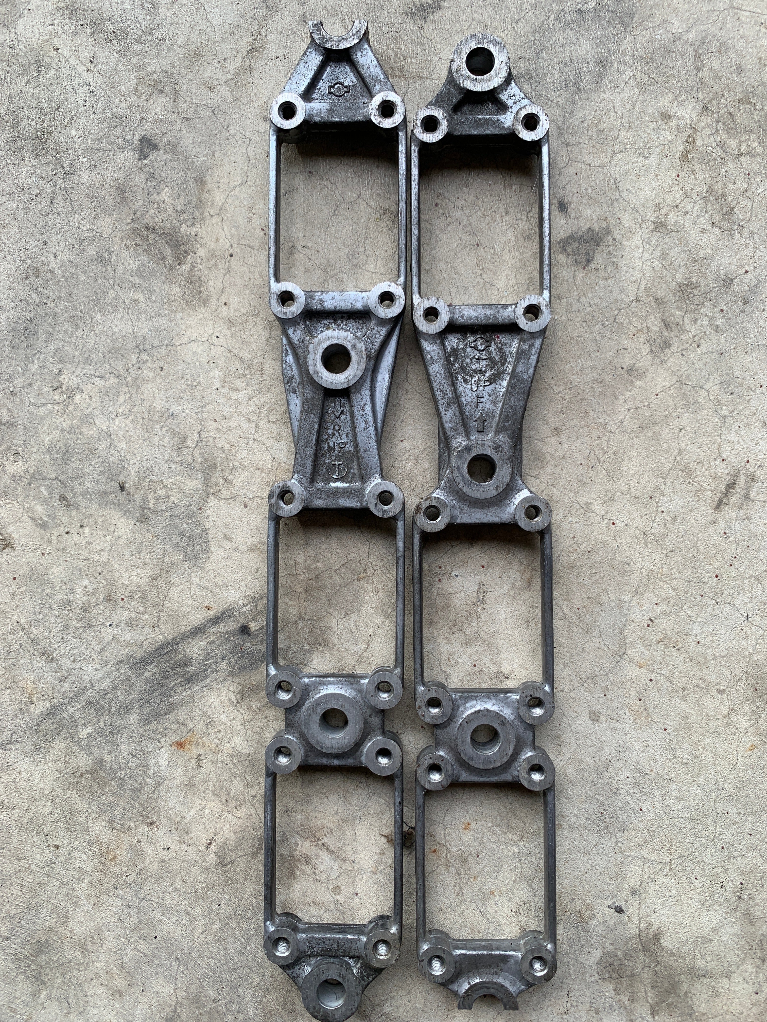 Coil pack Brackets, RB