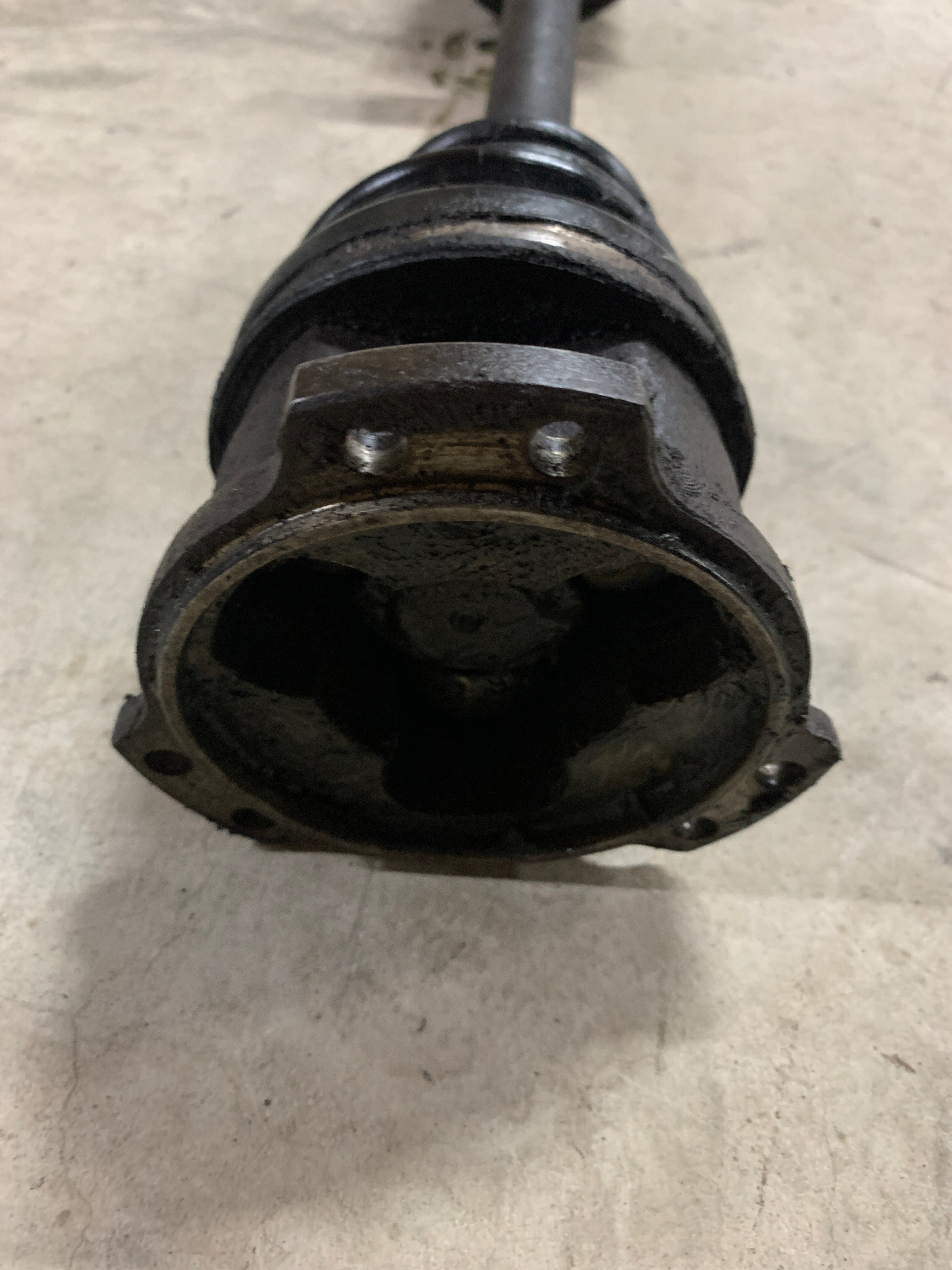 LEFT Front Axle damaged, R32 GTR
