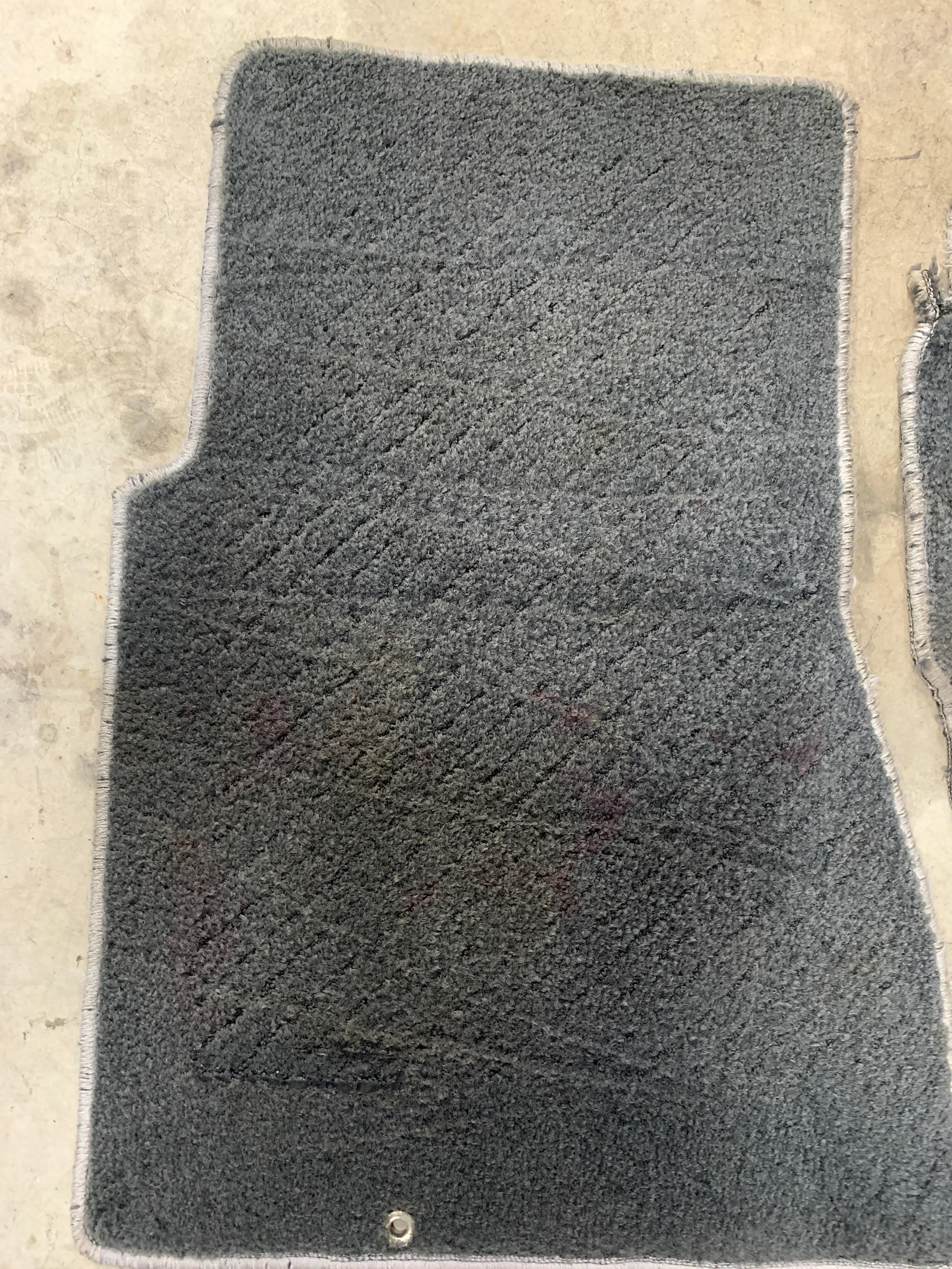 Floor Mats, R32
