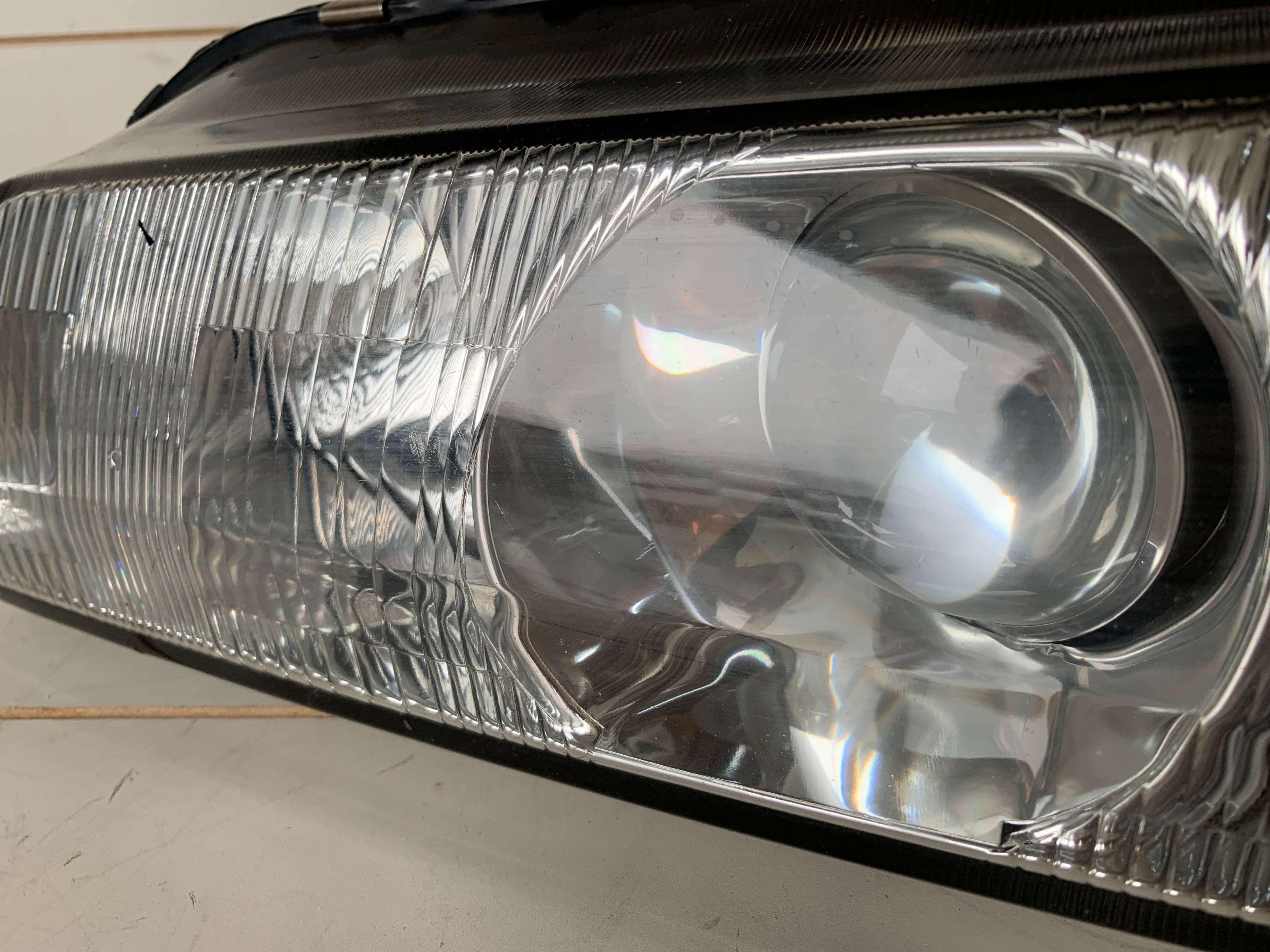 LEFT Head Light, R32