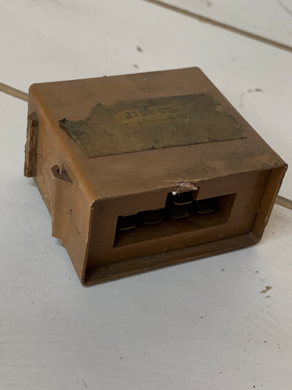 Wiper Control Relay, R32 GTR