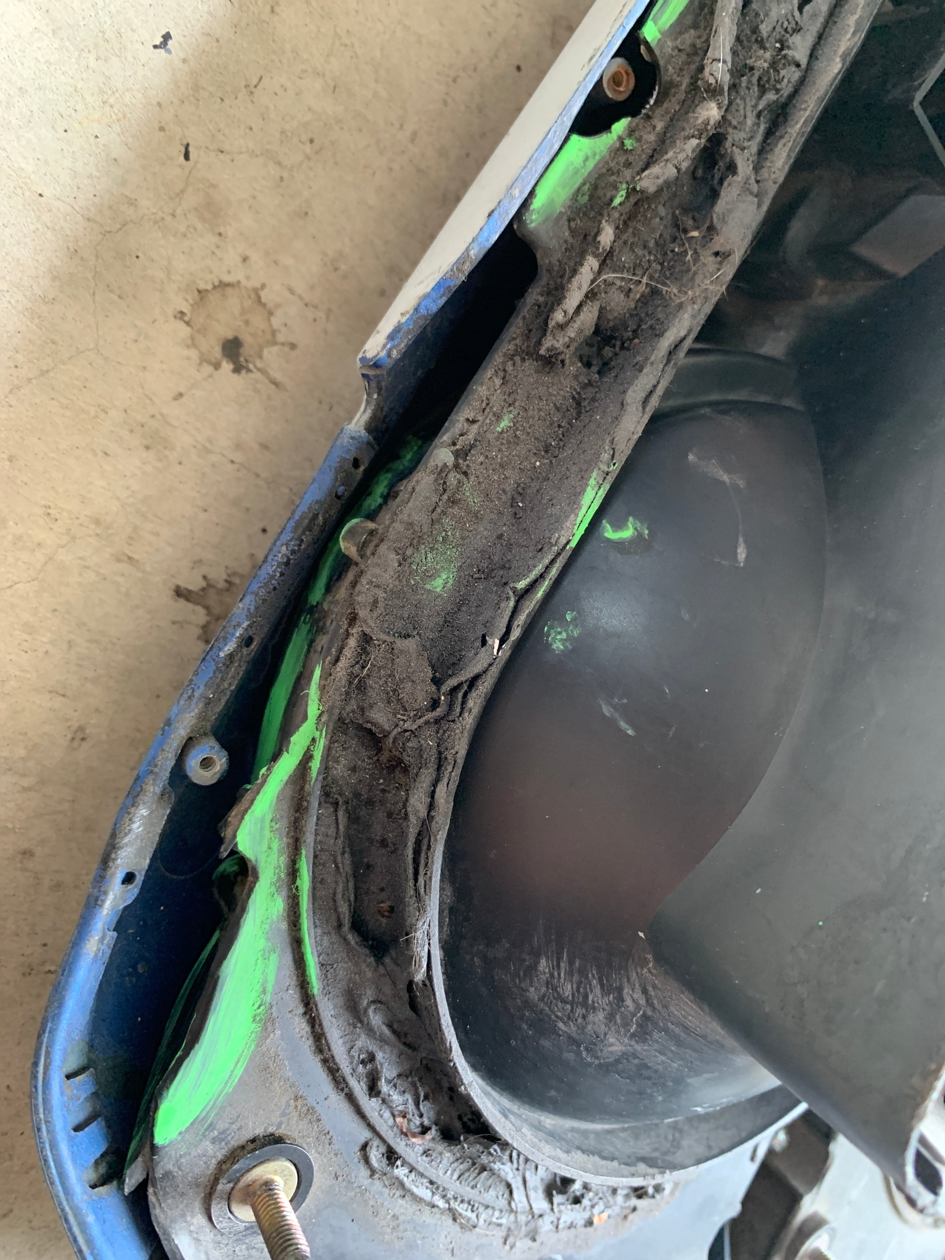 Tail lights, R32 Coupe