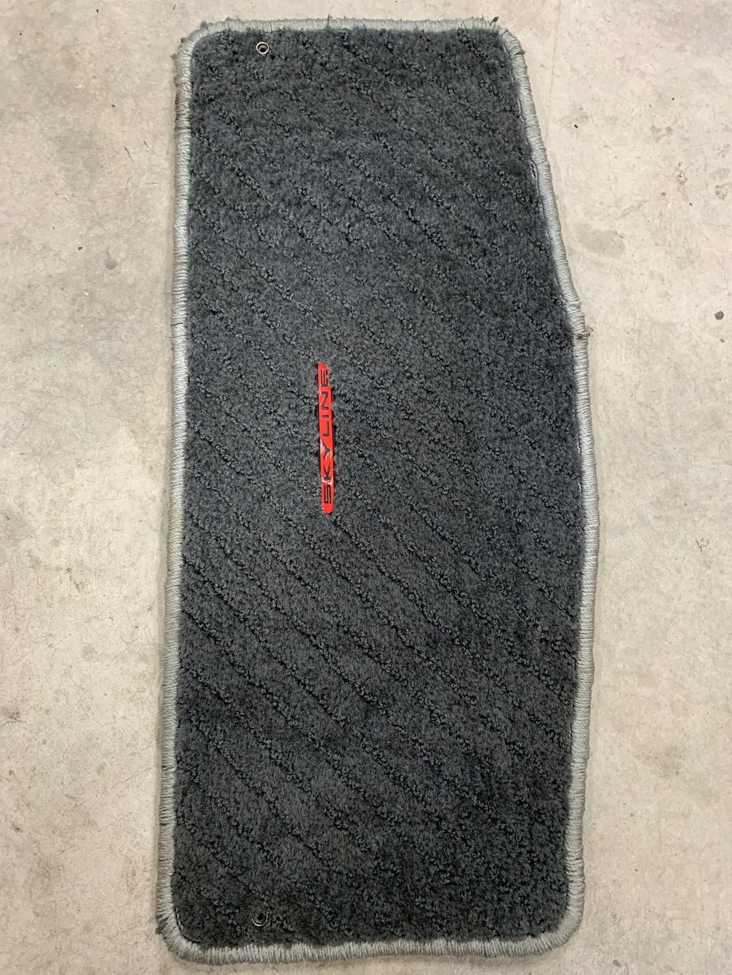 Rear Center Mat, R32