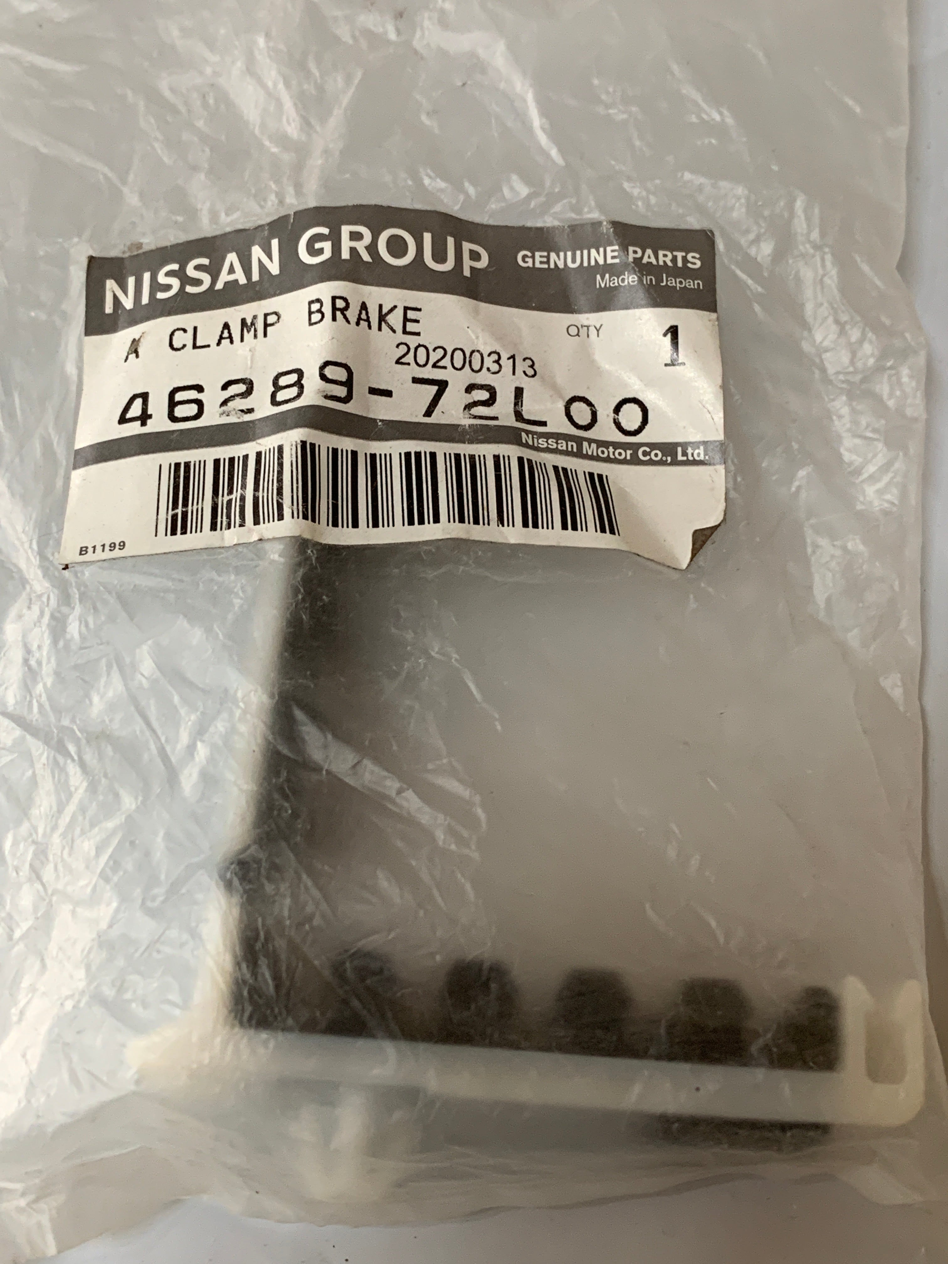 NEW Genuine Brake Line Clamp, R32