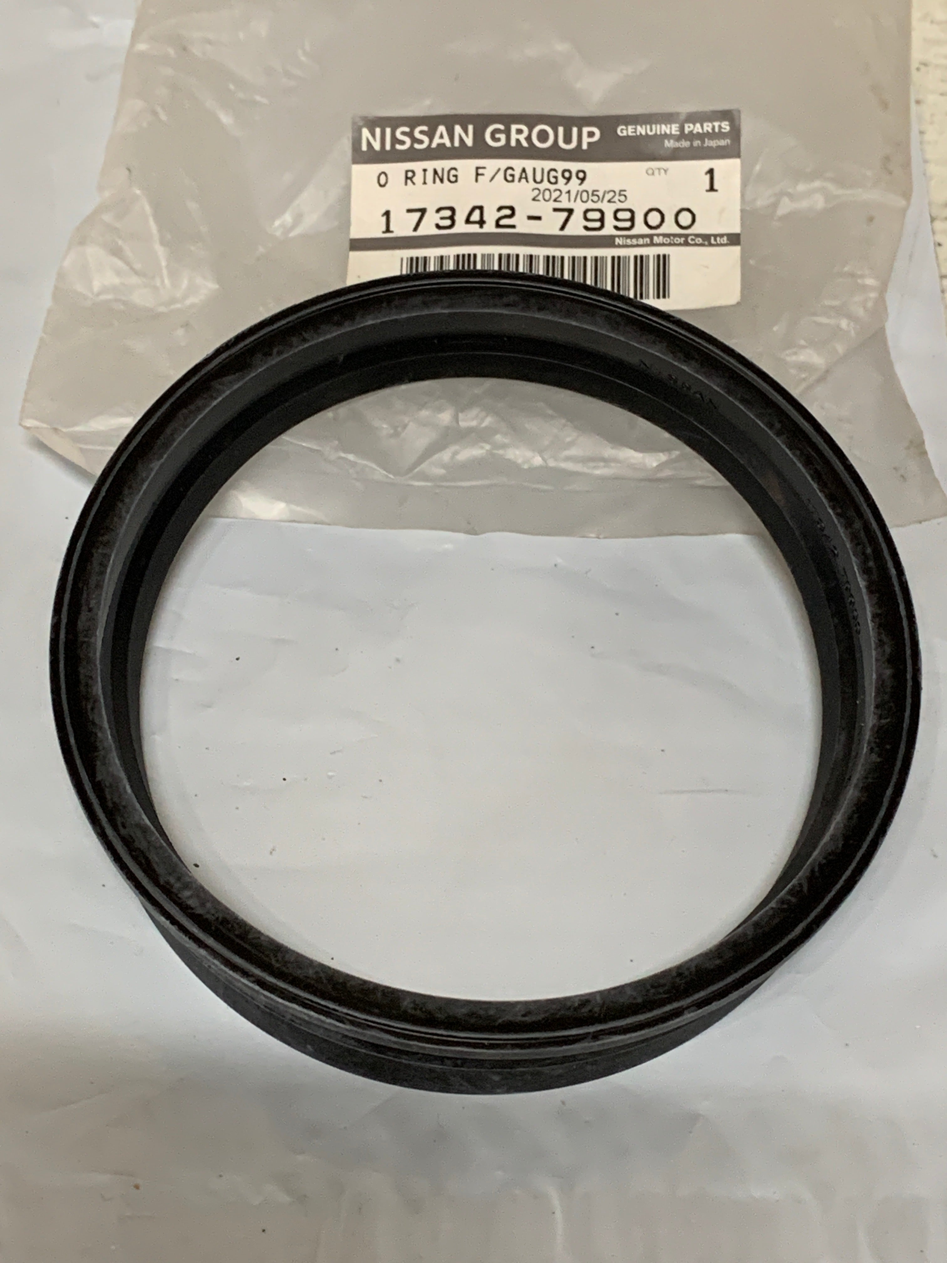 NEW Genuine Fuel Pump Tank Seal, R32/33/34 GTR