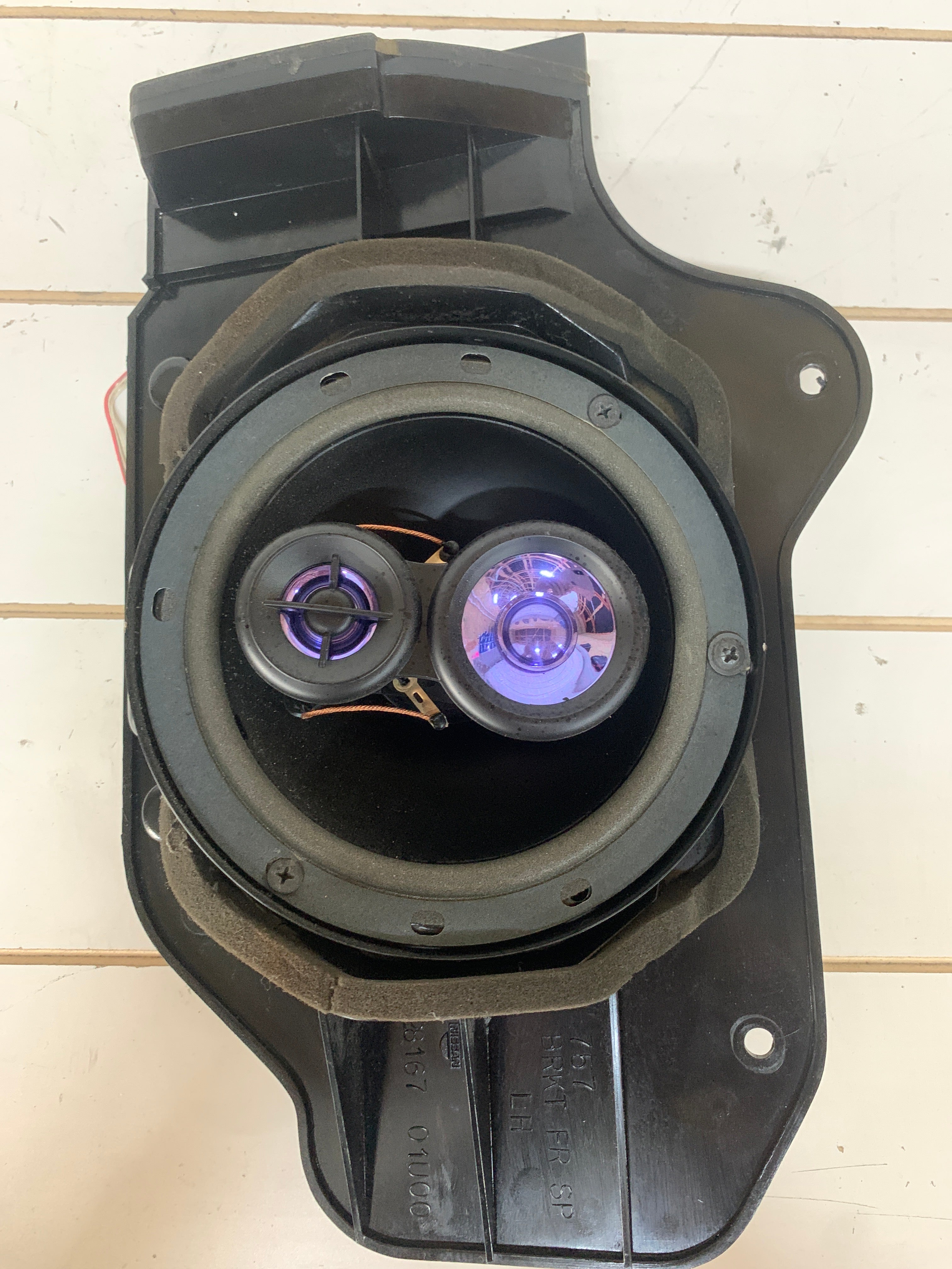 Front Speakers + Holders, R32