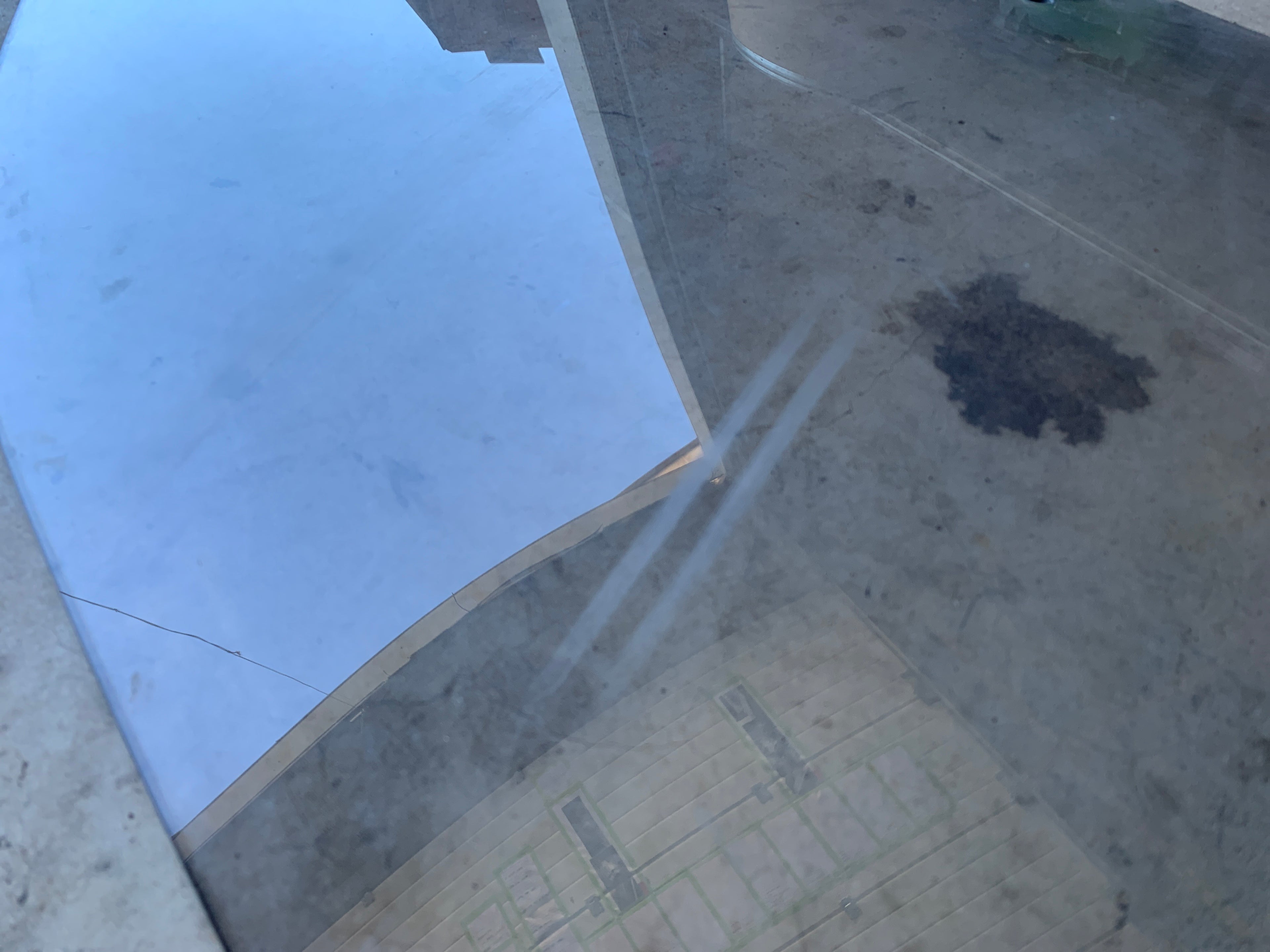 RIGHT Door Glass, R32 2dr