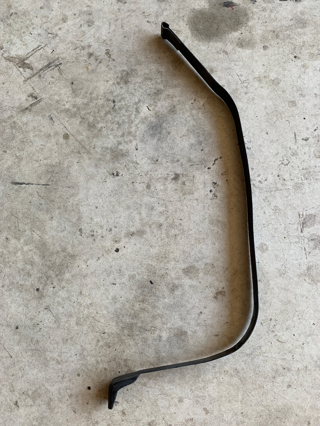 Fuel Tank Strap (x1), R32 GTR