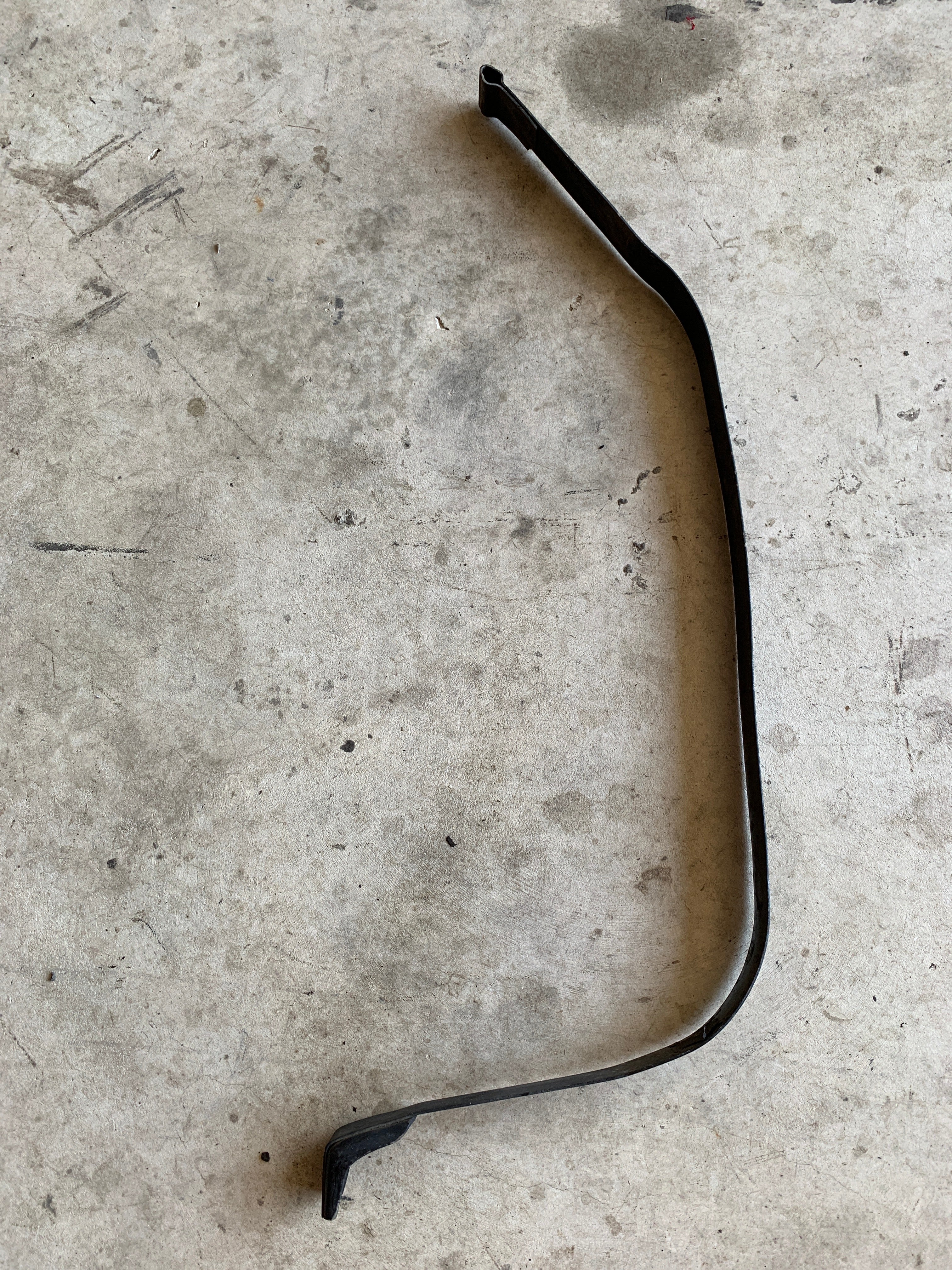 Fuel Tank Strap (x1), R32 GTR