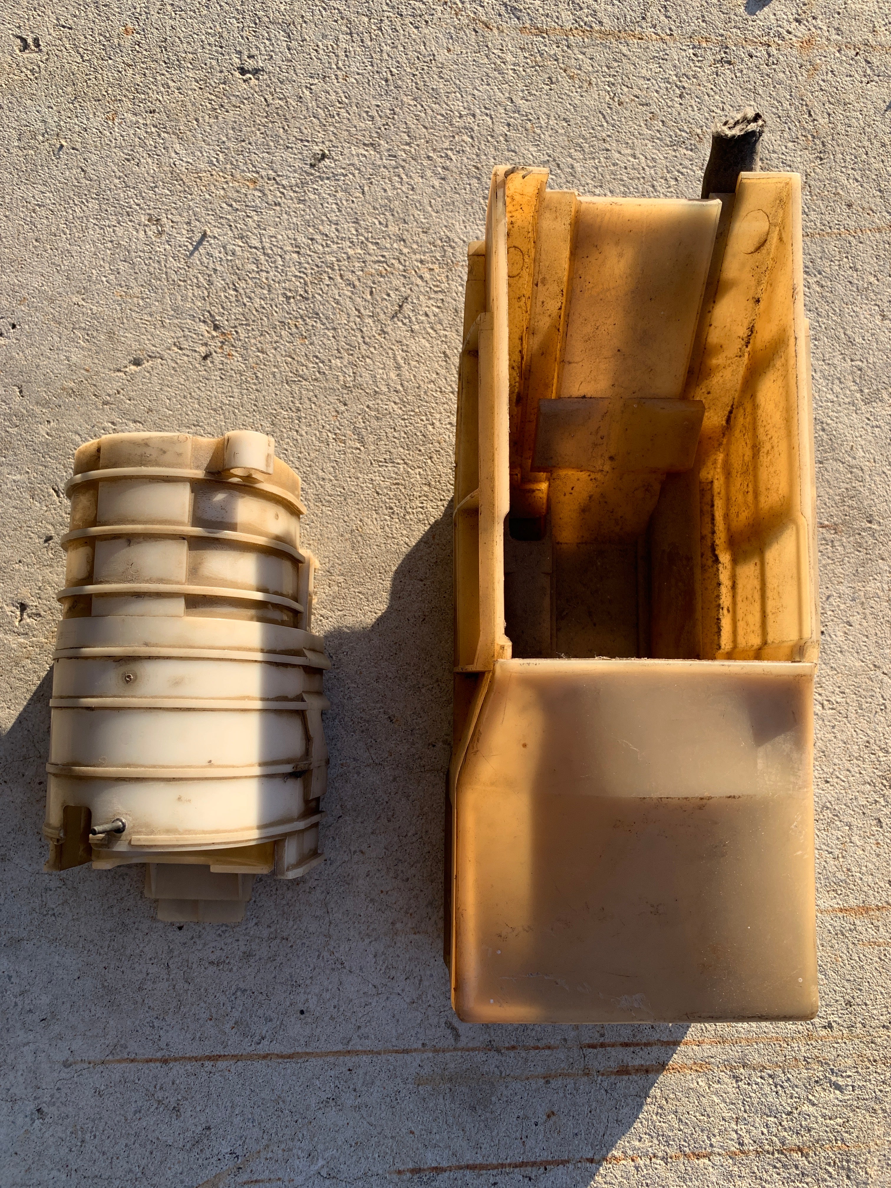 Fuel Pump Cradle, R32 GTR