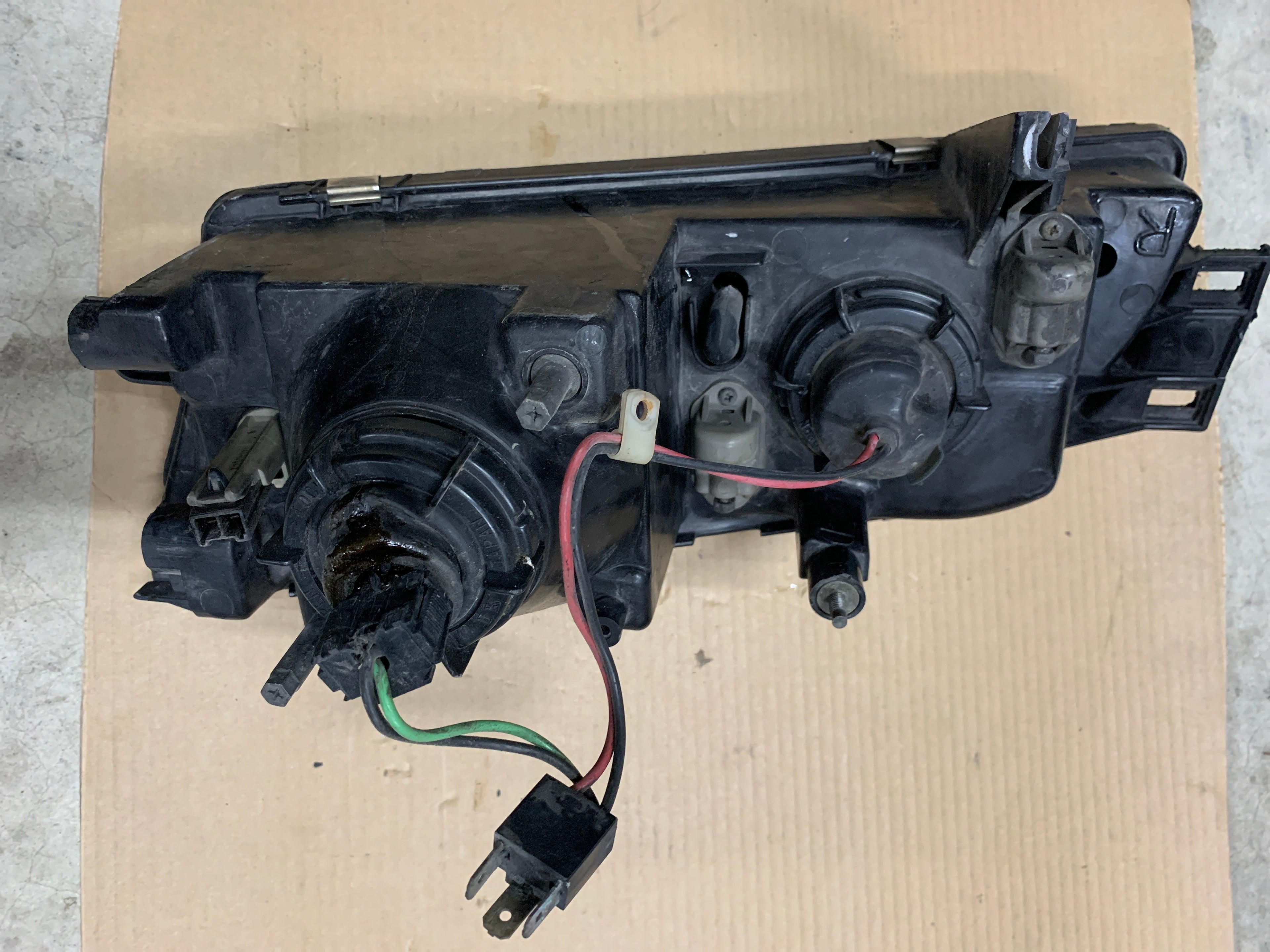 RIGHT Head Light ICHIKOH, R32