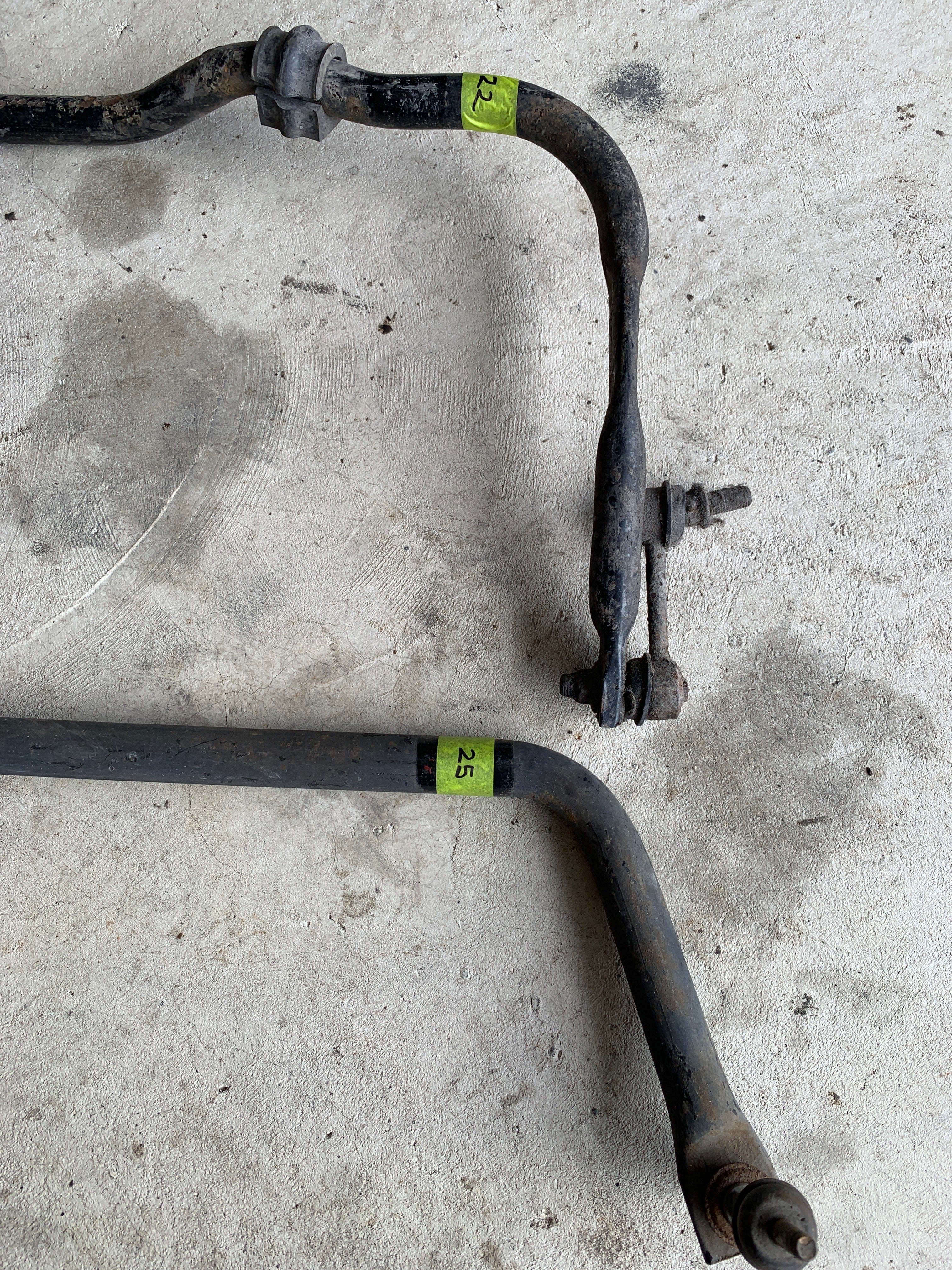 Front & Rear Sway Bars, R32 GTR