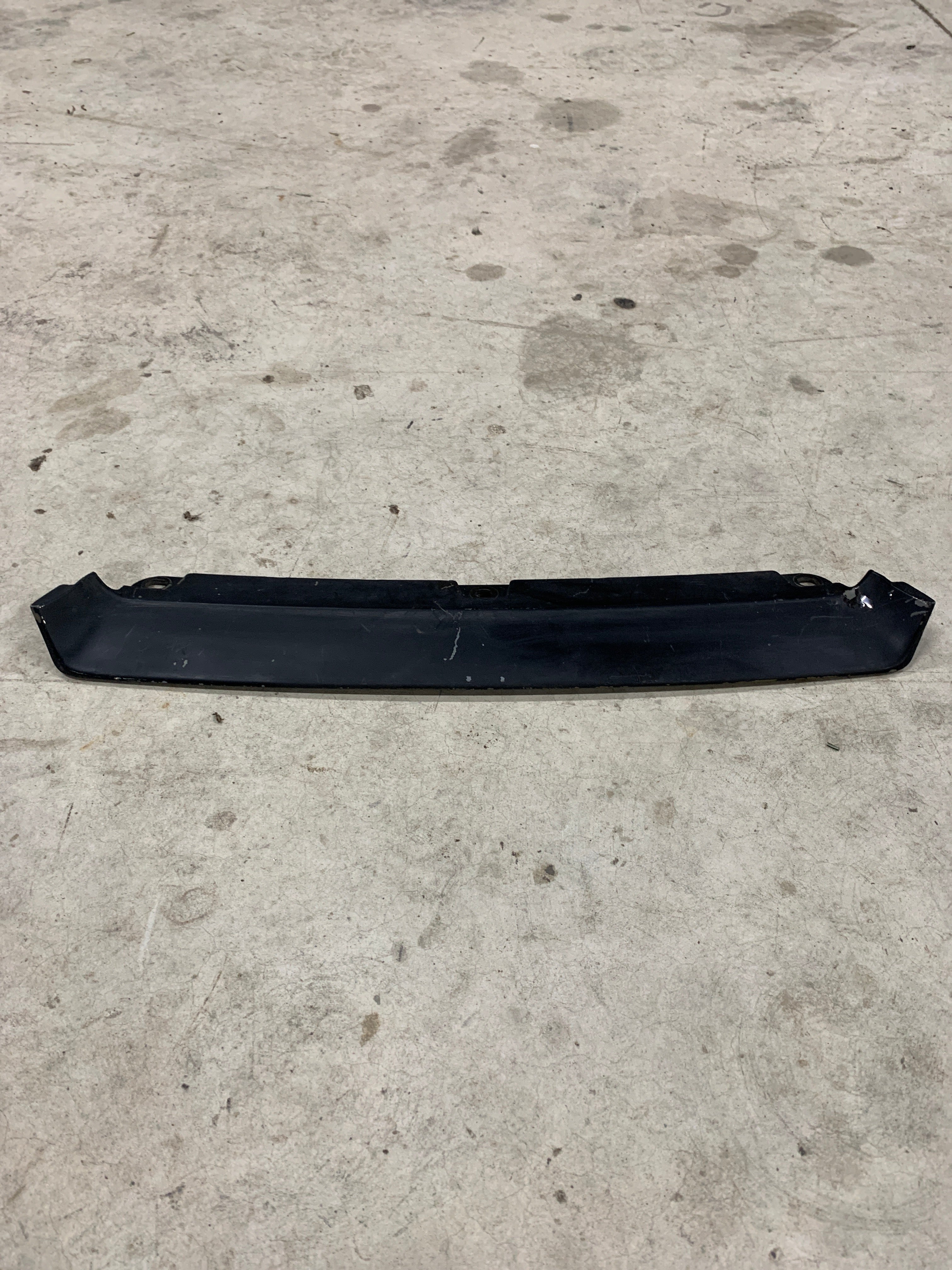 Front Bumper Trim, R32 Gtst
