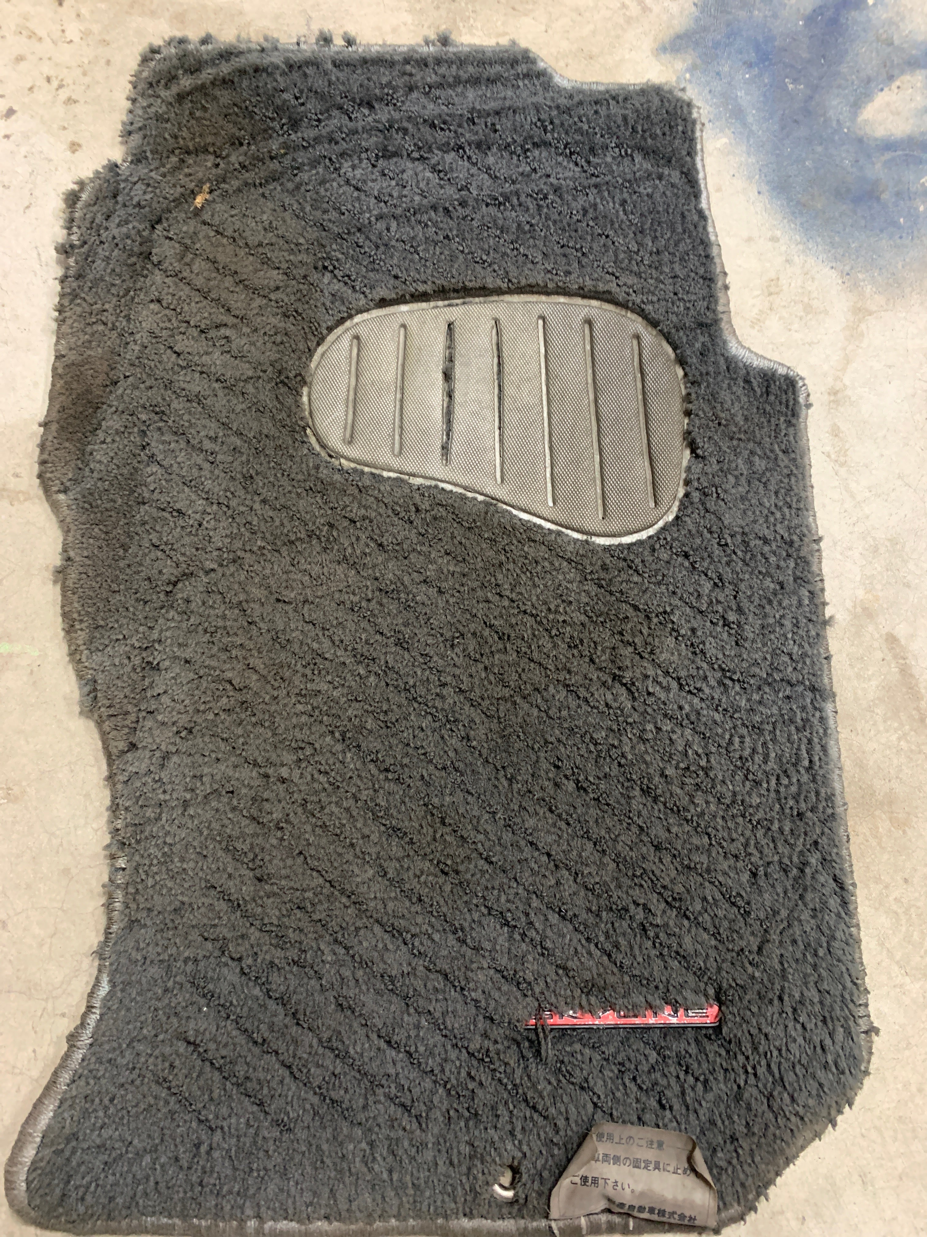Drivers floor Mat, R32