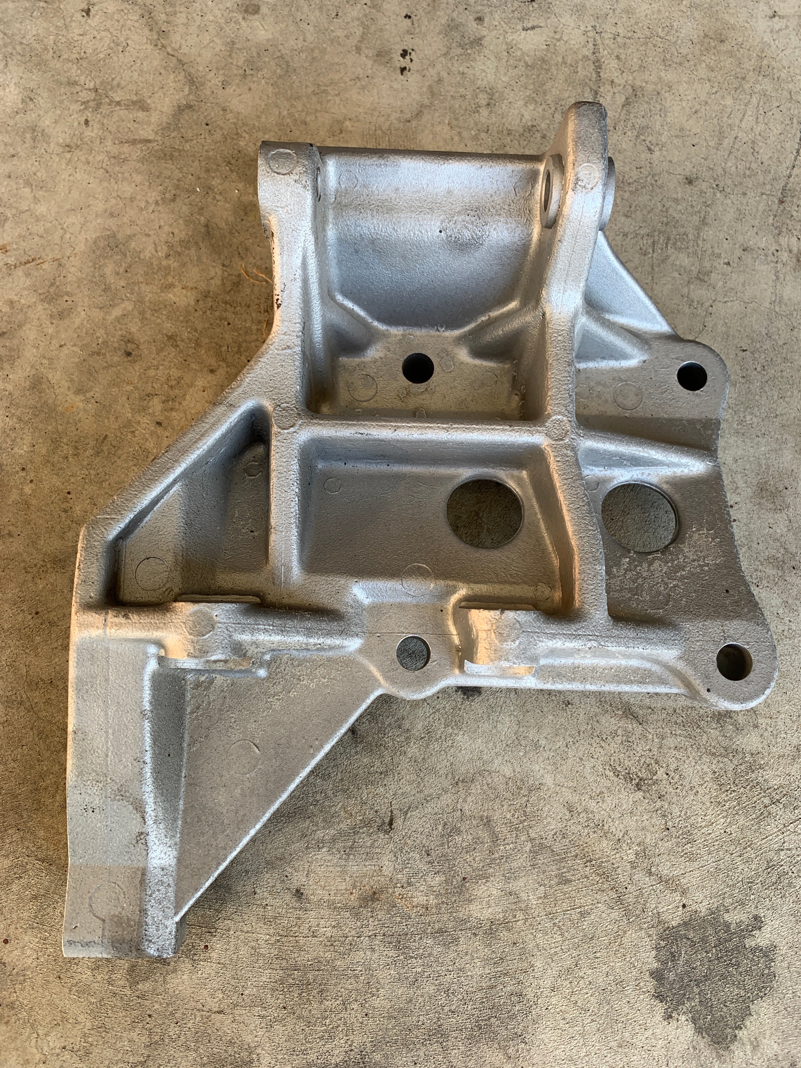AC Compressor Bracket, R33 GTR