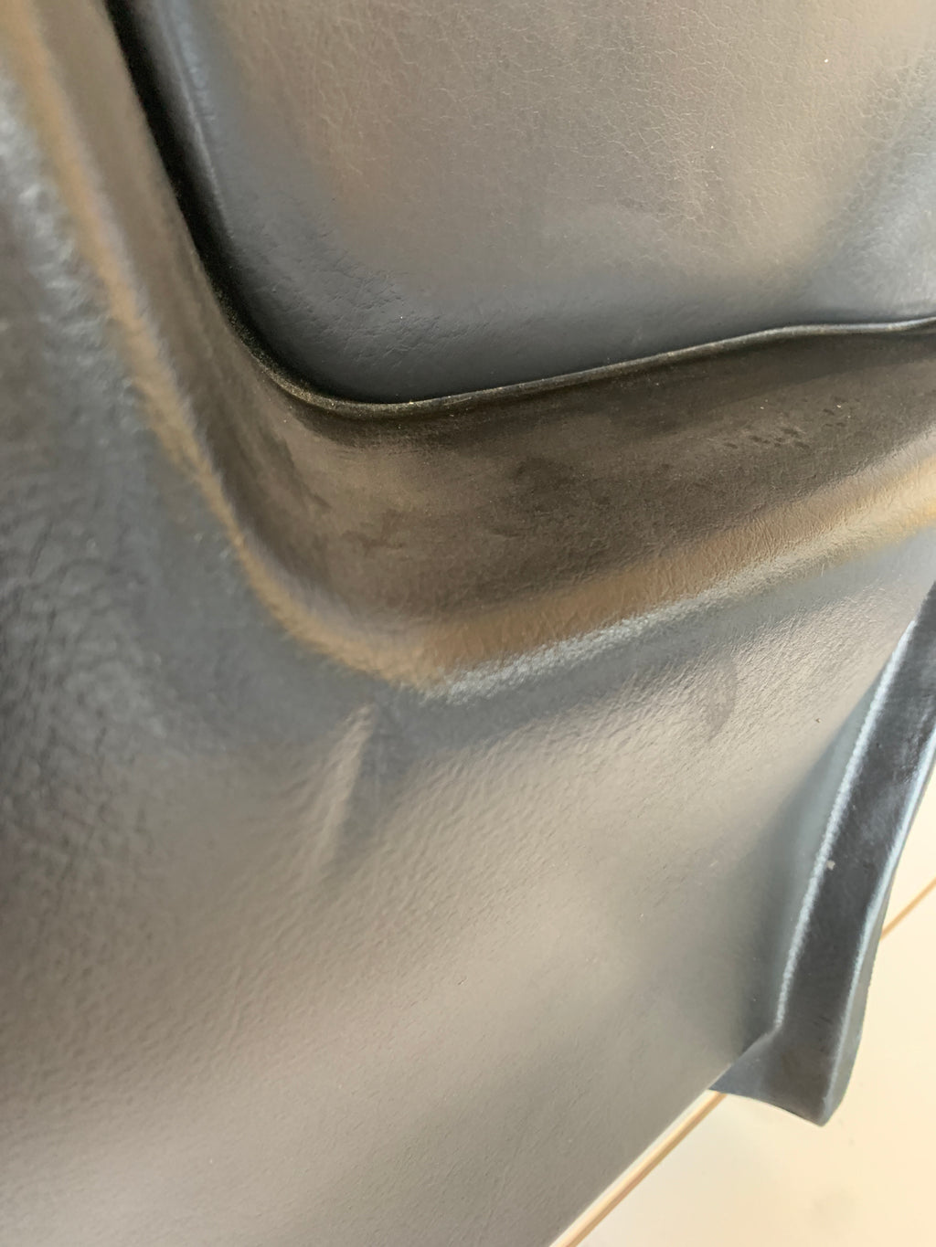 PAIR Lower 1/4 Trim, R32 Coupe