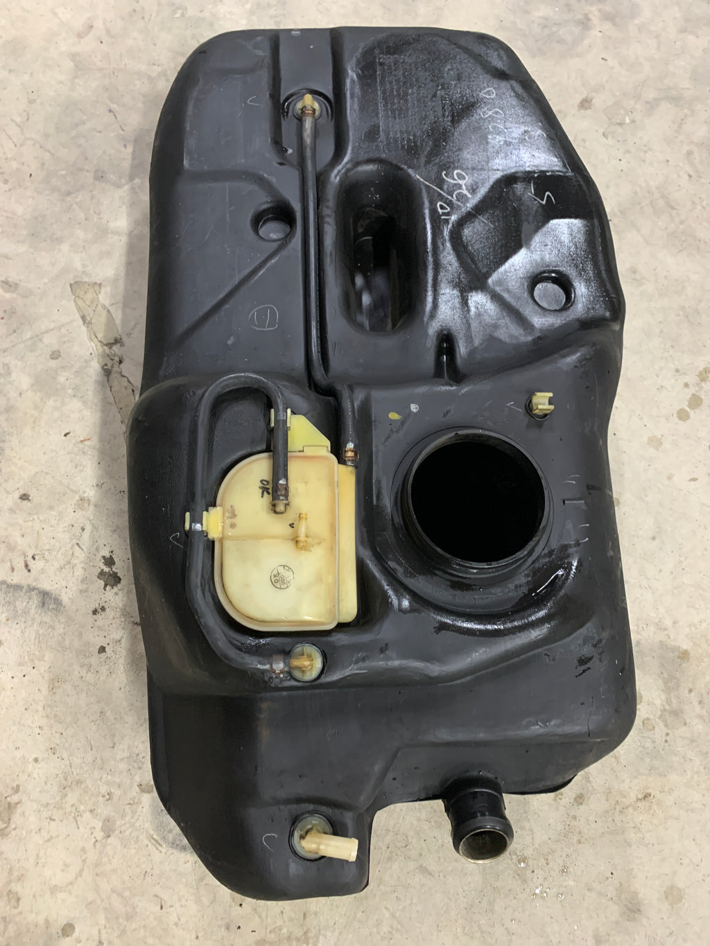 Fuel Tank, R32 GTR