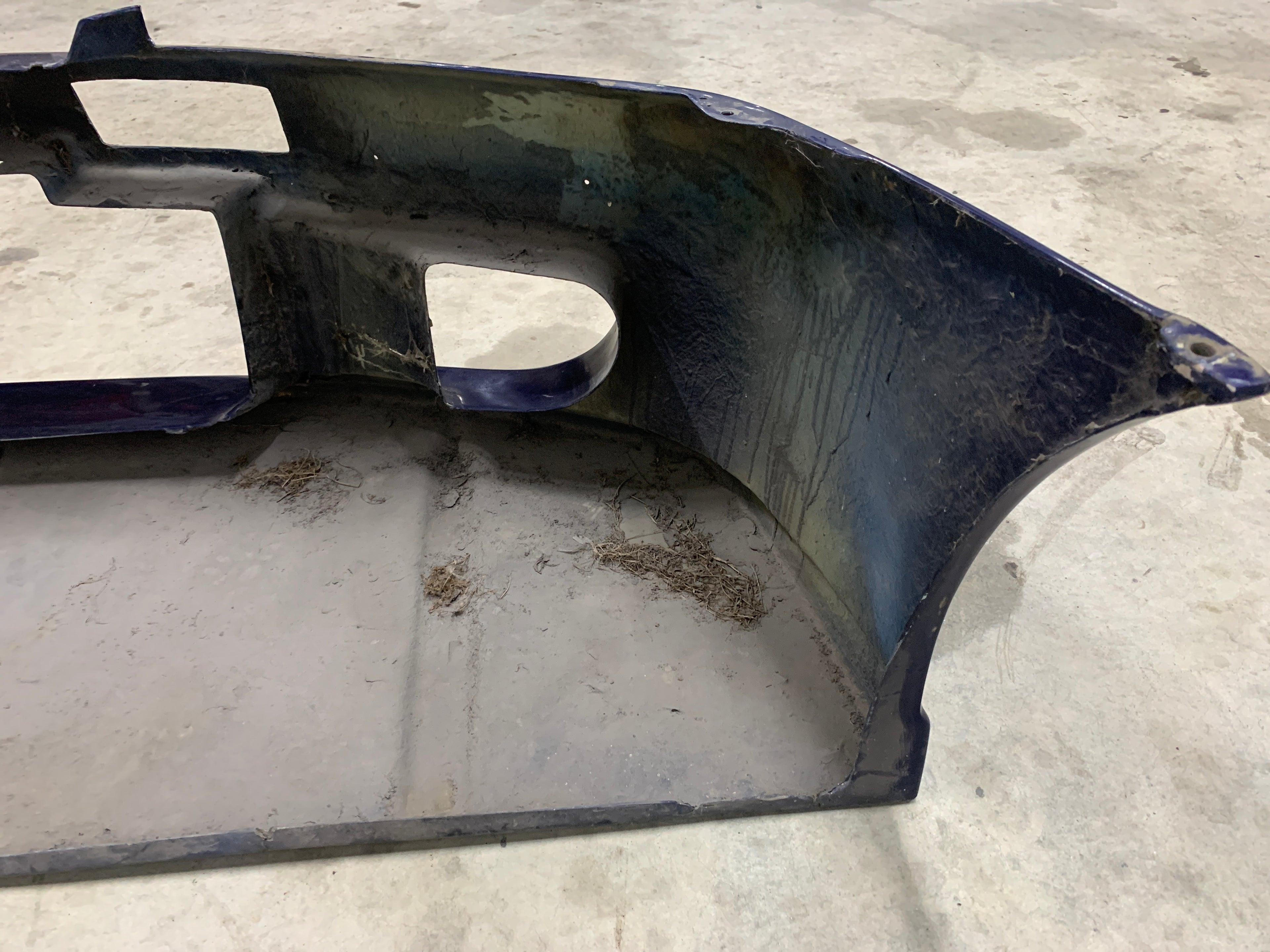 Front Bumper, R32