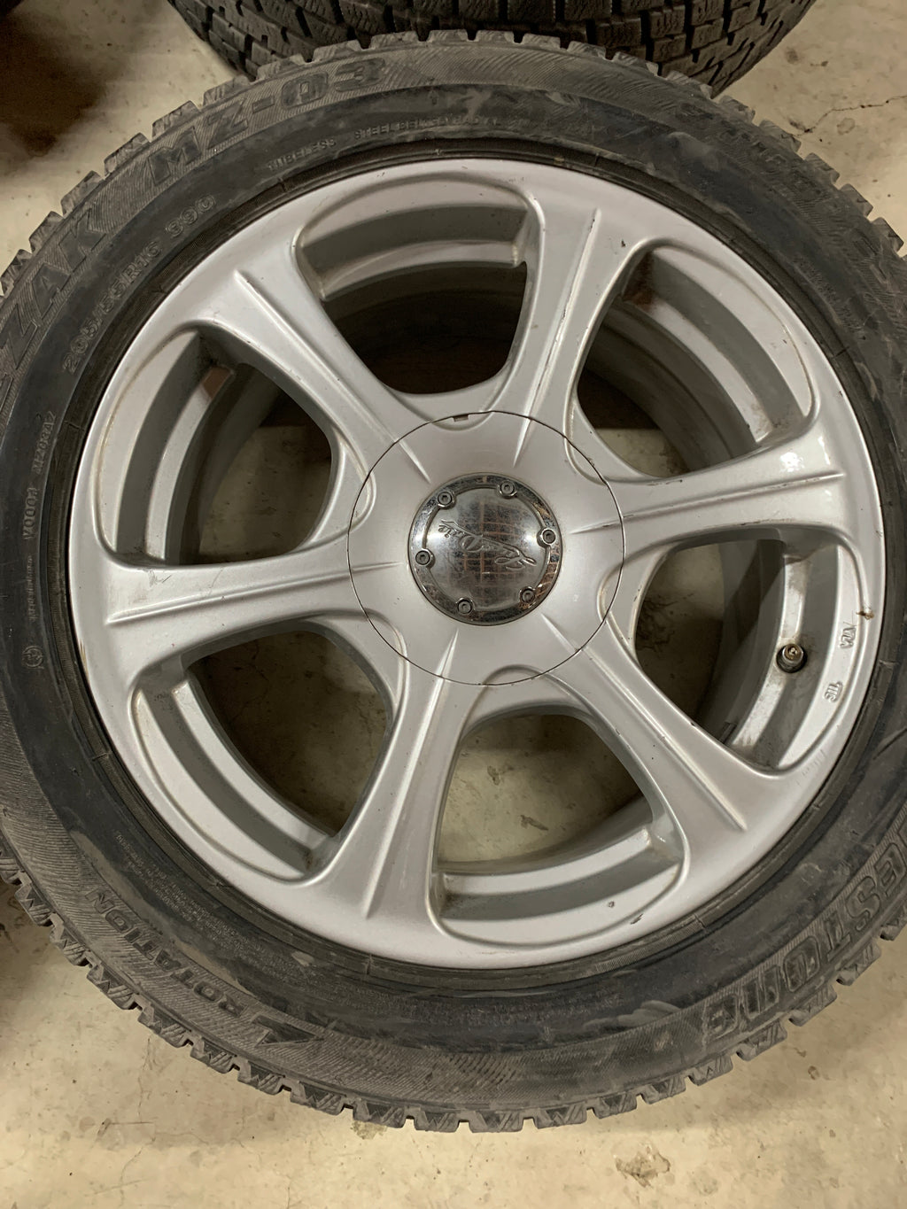 Alloy wheels 4 & 5x114.3 16"