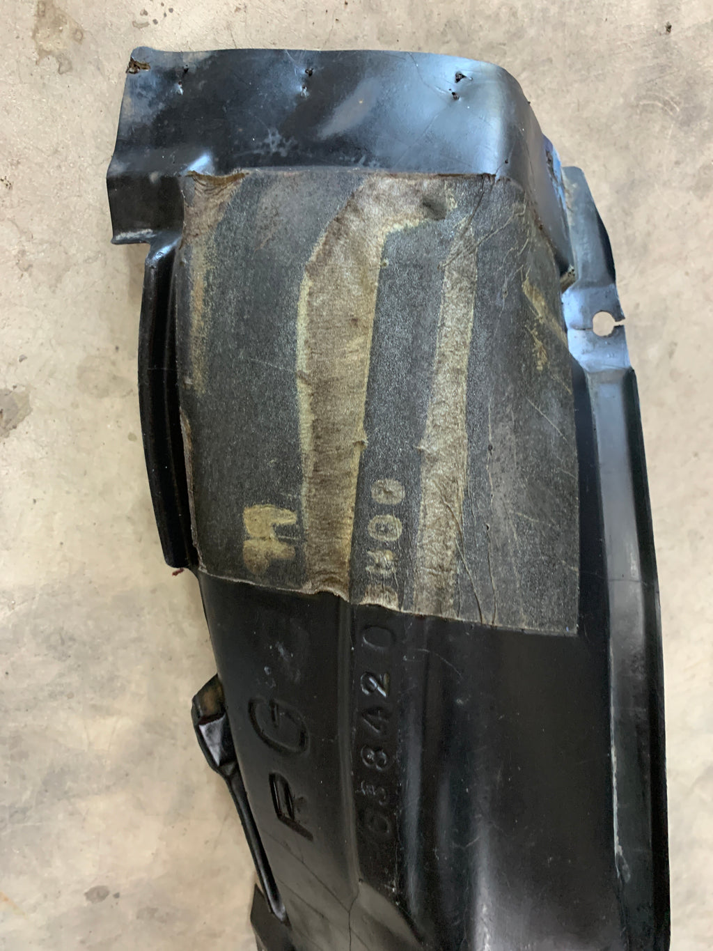 Front LEFT Guard Liner (back), R32 GTR