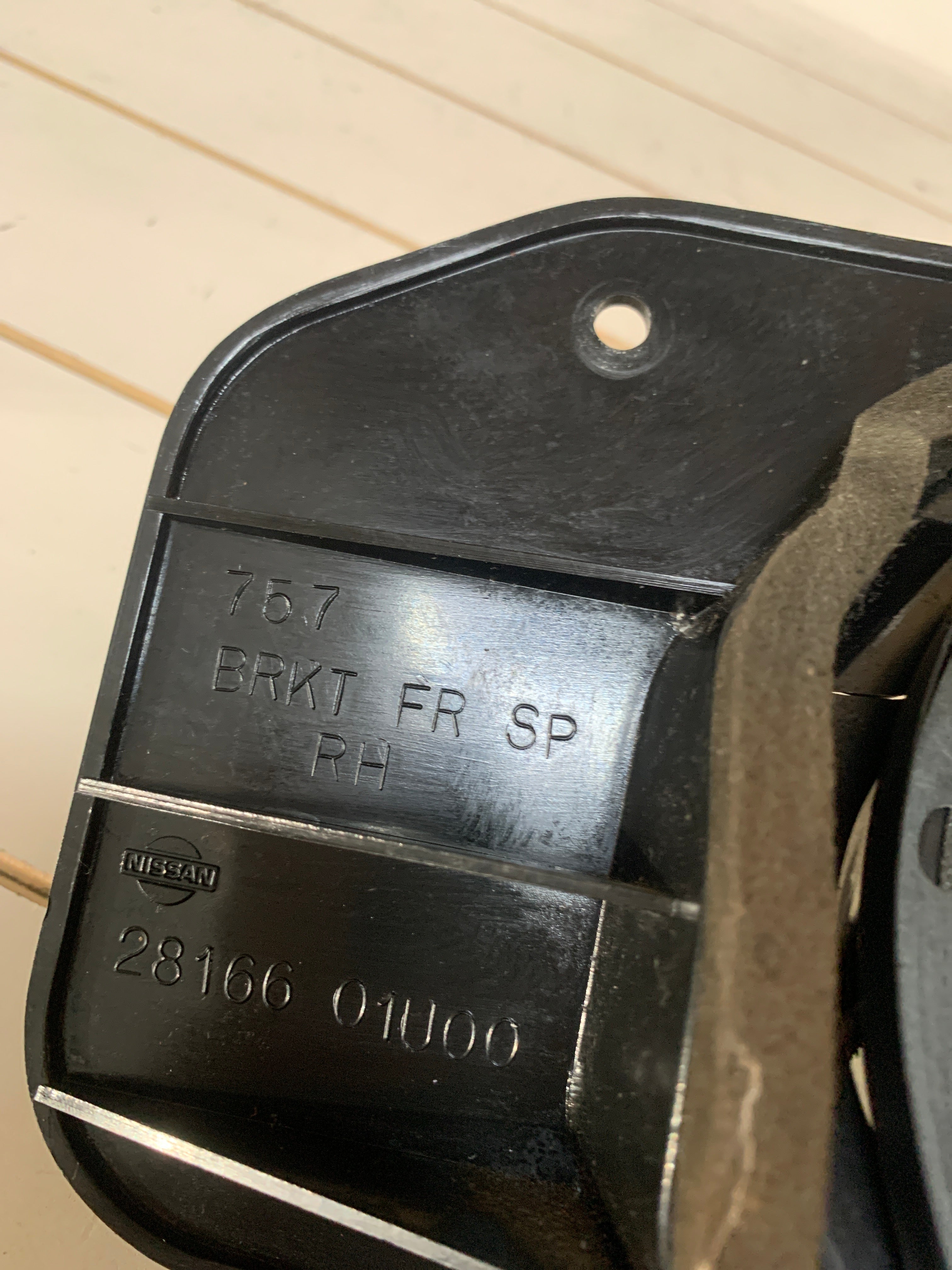 Front Speakers + Holders, R32