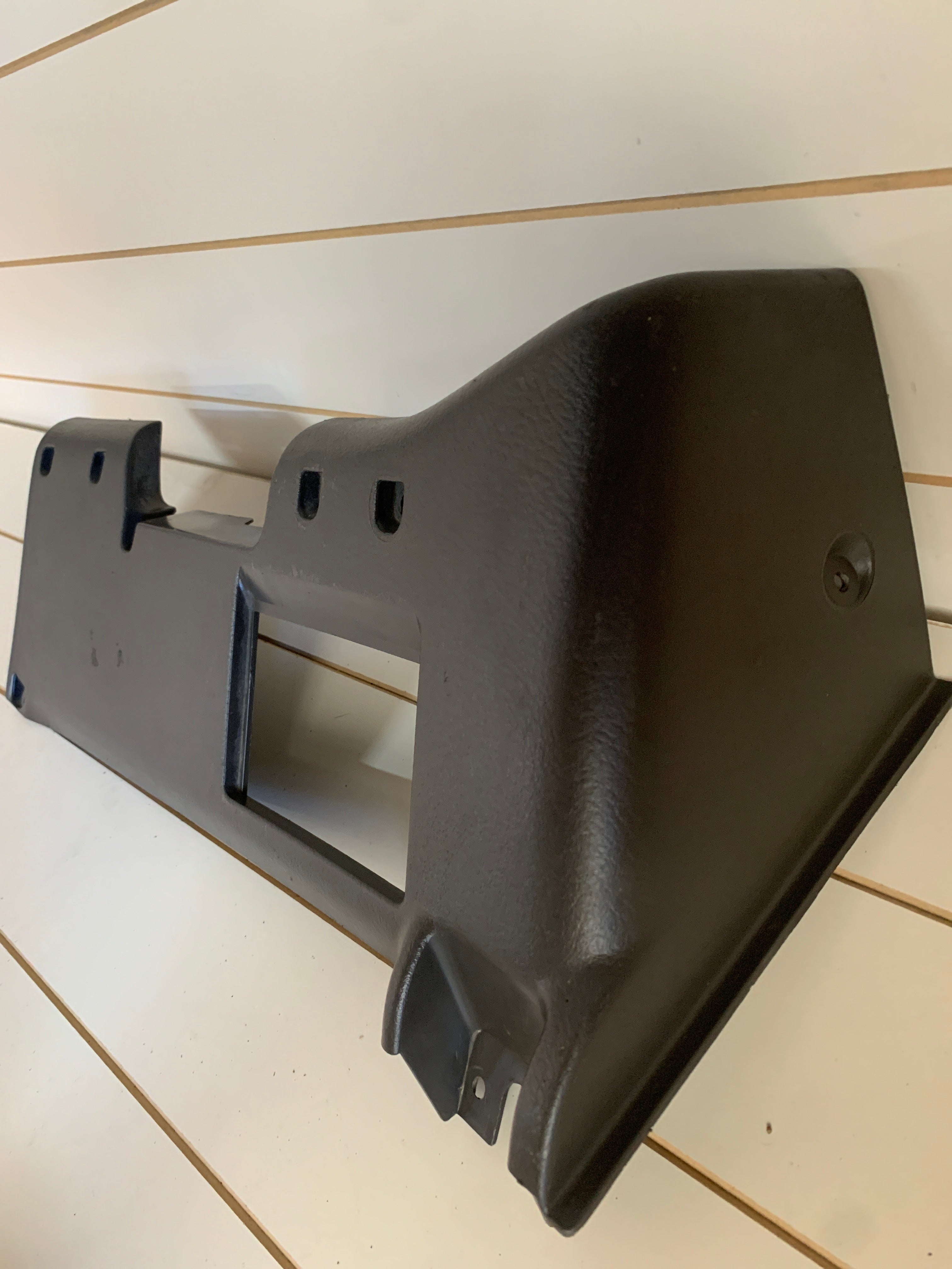 Lower Dash Panel GREY, R32