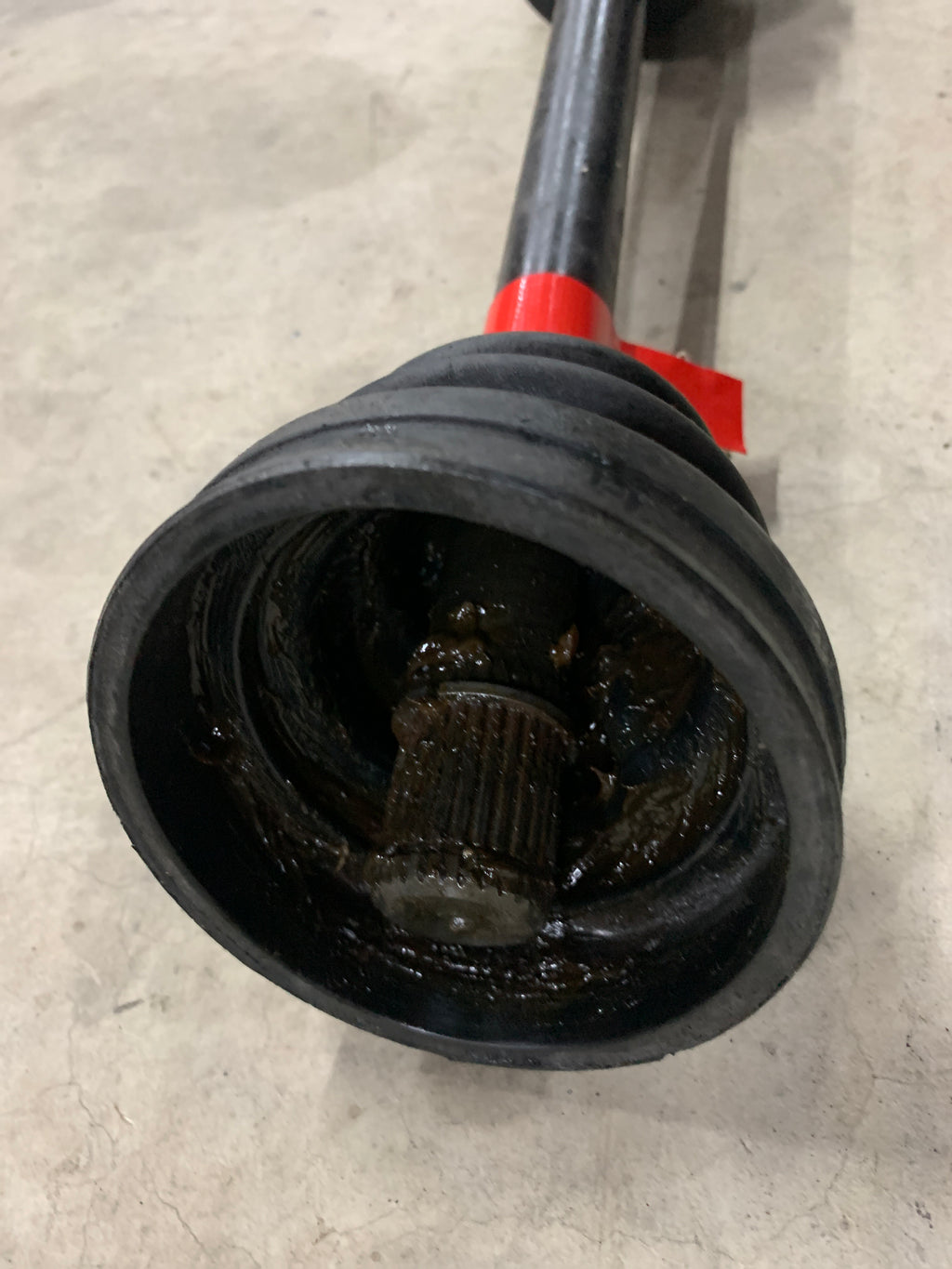 RIGHT Rear Axle damaged, R32 GTR