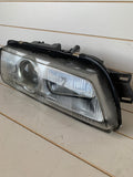 RIGHT Headlight, R32