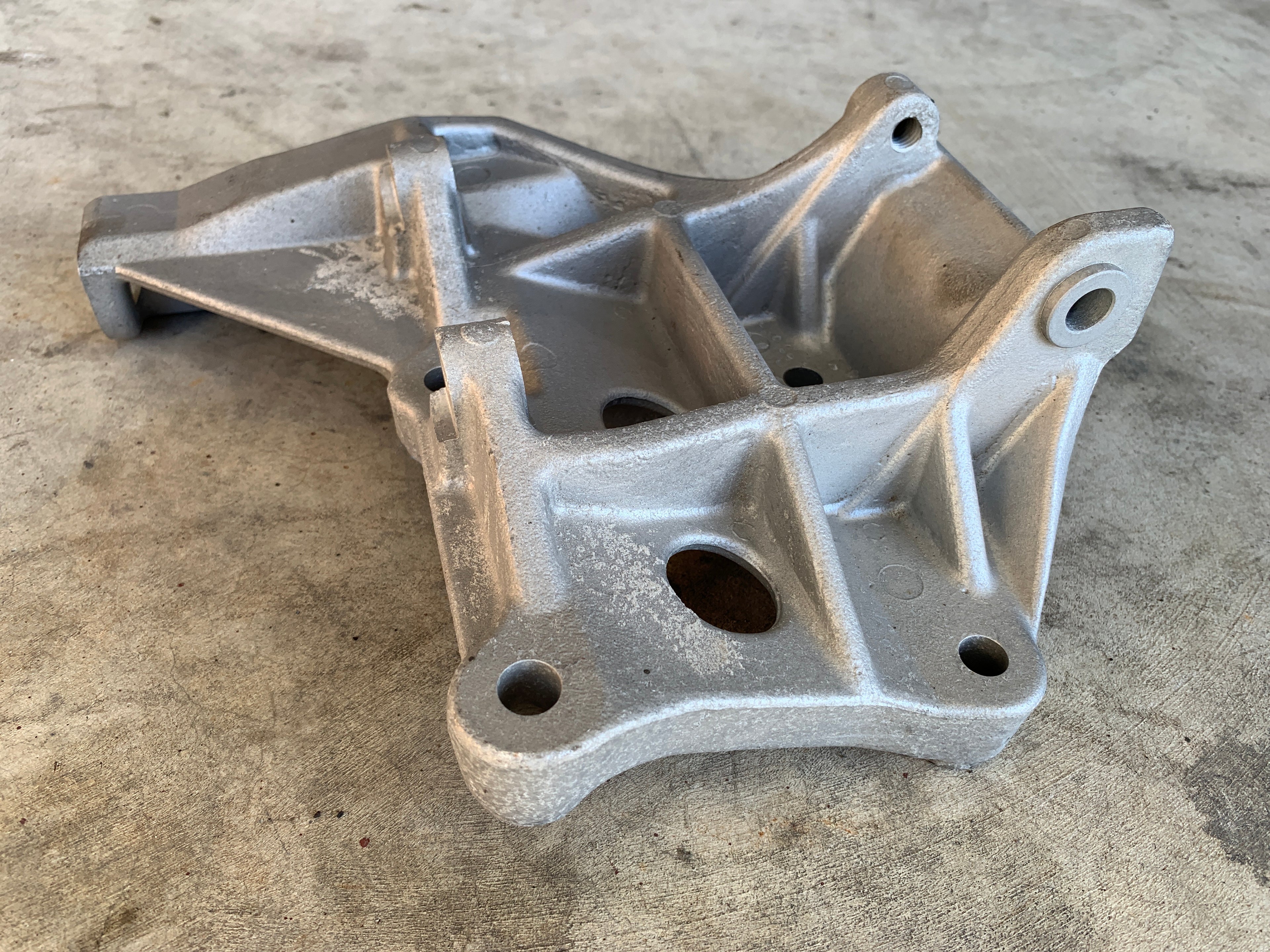 AC Compressor Bracket, R33 GTR
