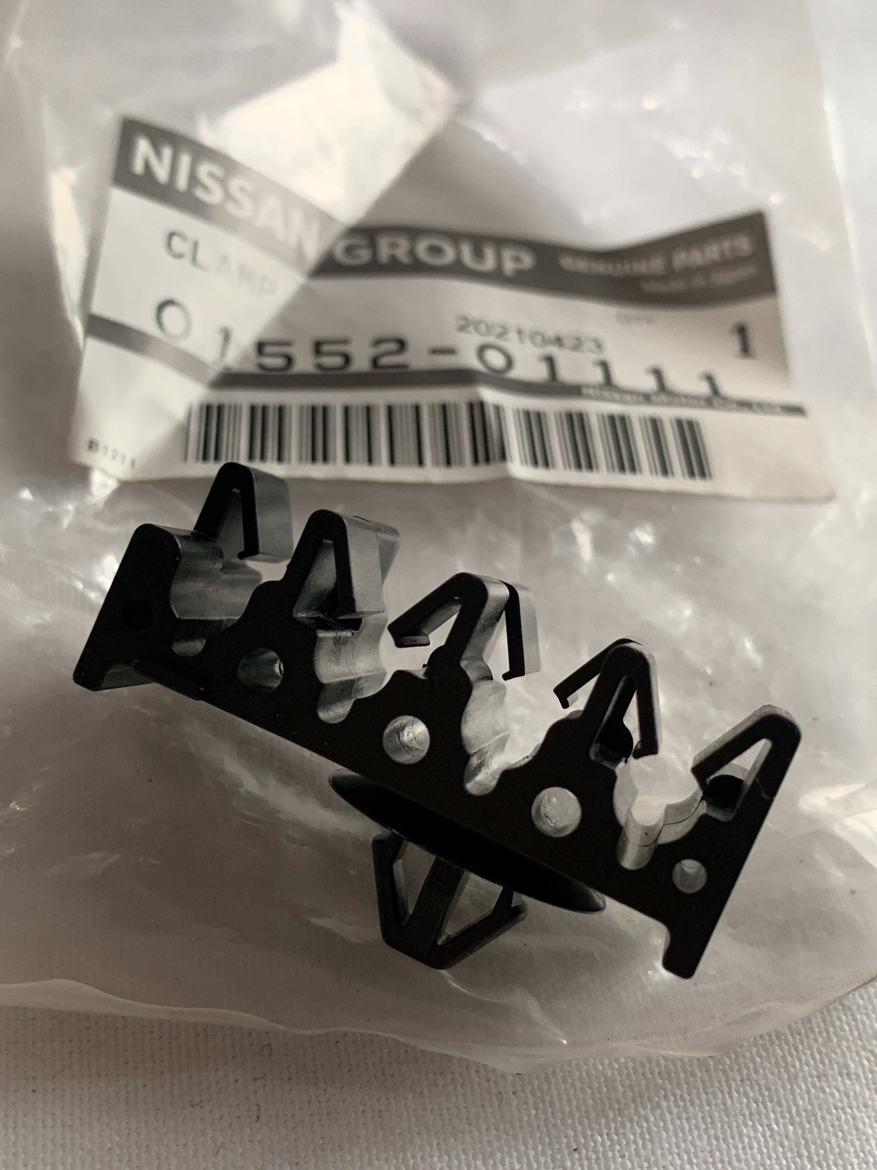 NEW Genuine Brake Line Clamp, R32
