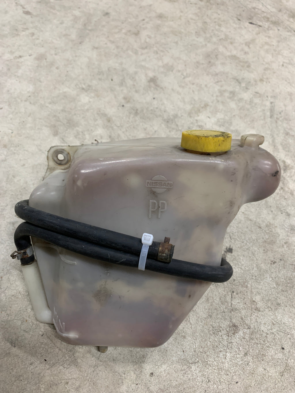 Radiator Overflow, R32