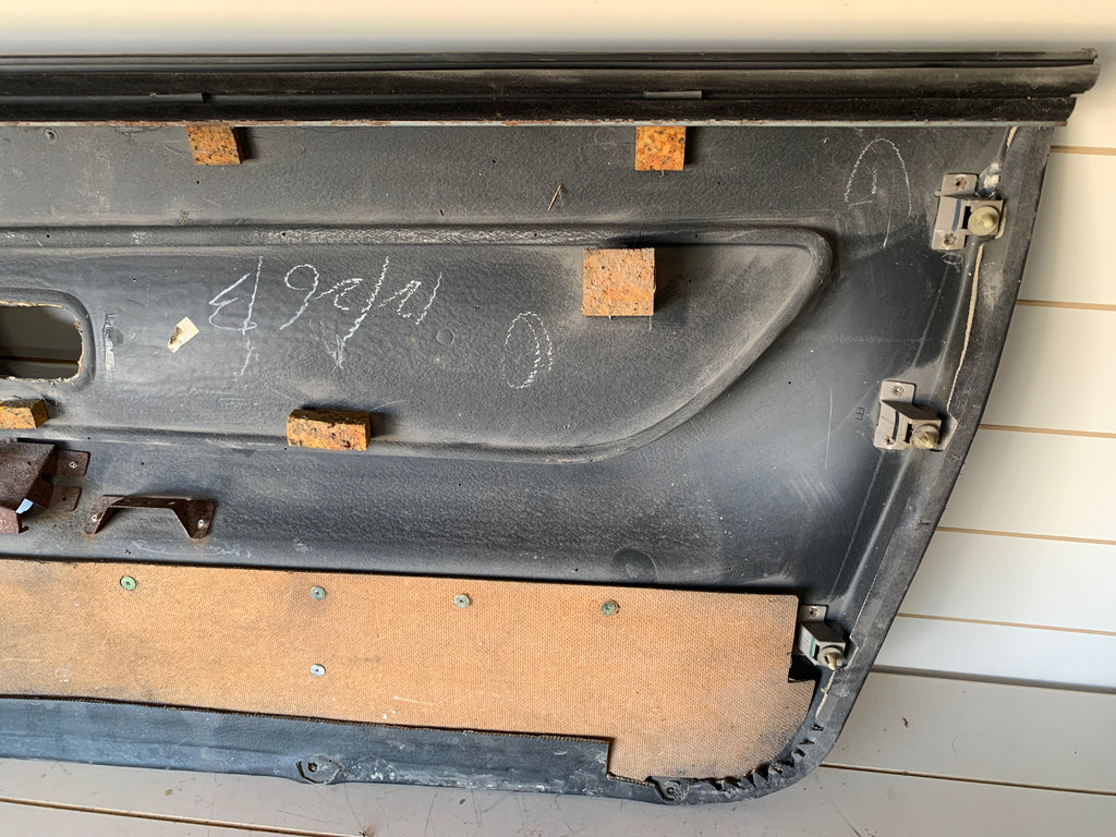 LEFT Door Card, R32