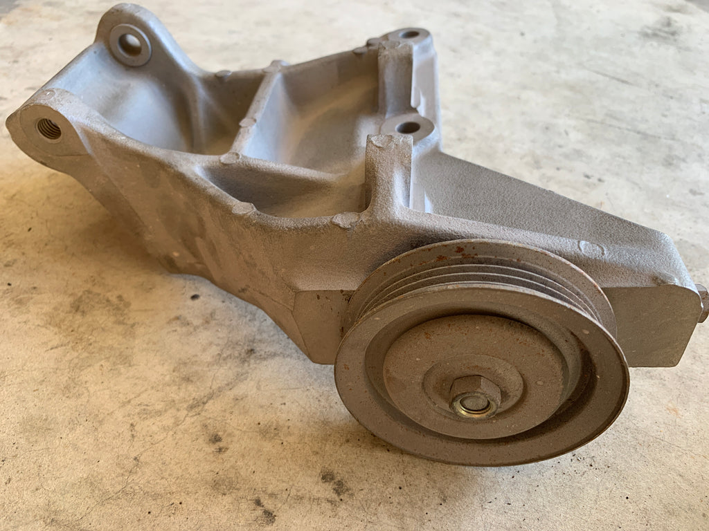 AC Compressor Bracket, R33 rwd