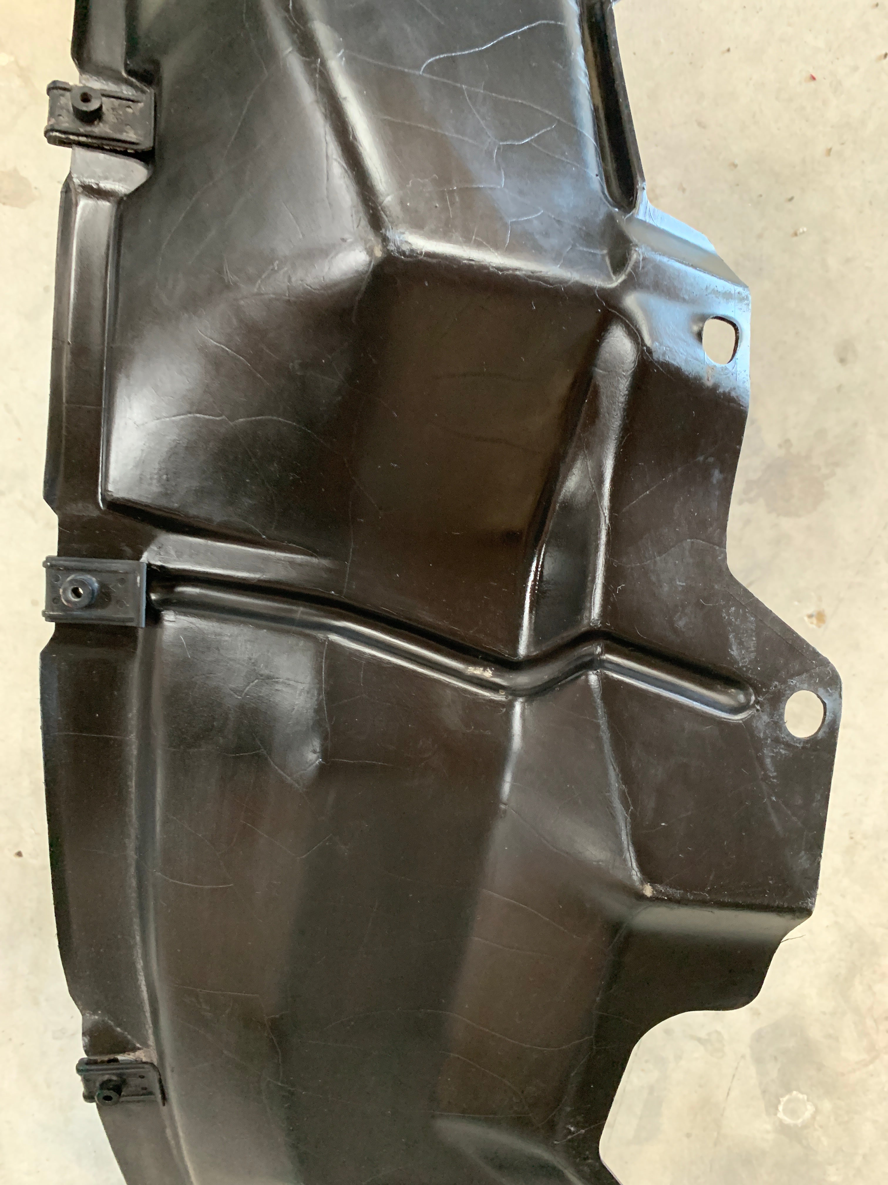 Front LEFT Guard Liner (back), R32 GTR