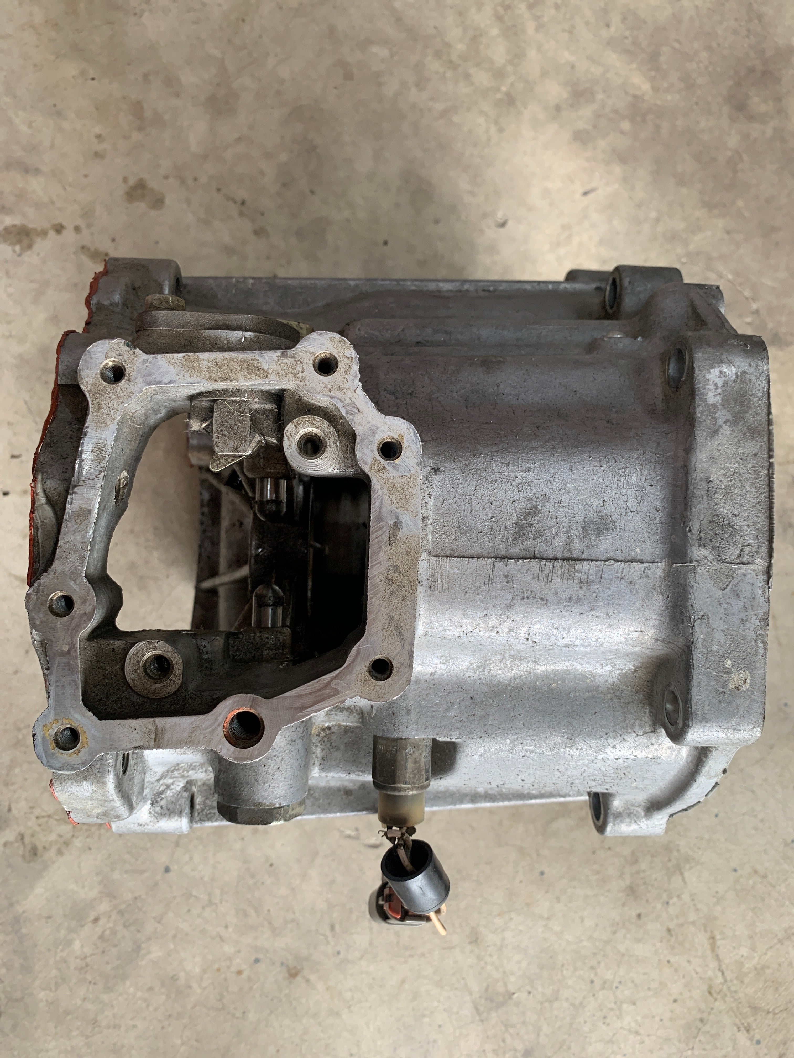 Damaged Gearbox, R32 GTR