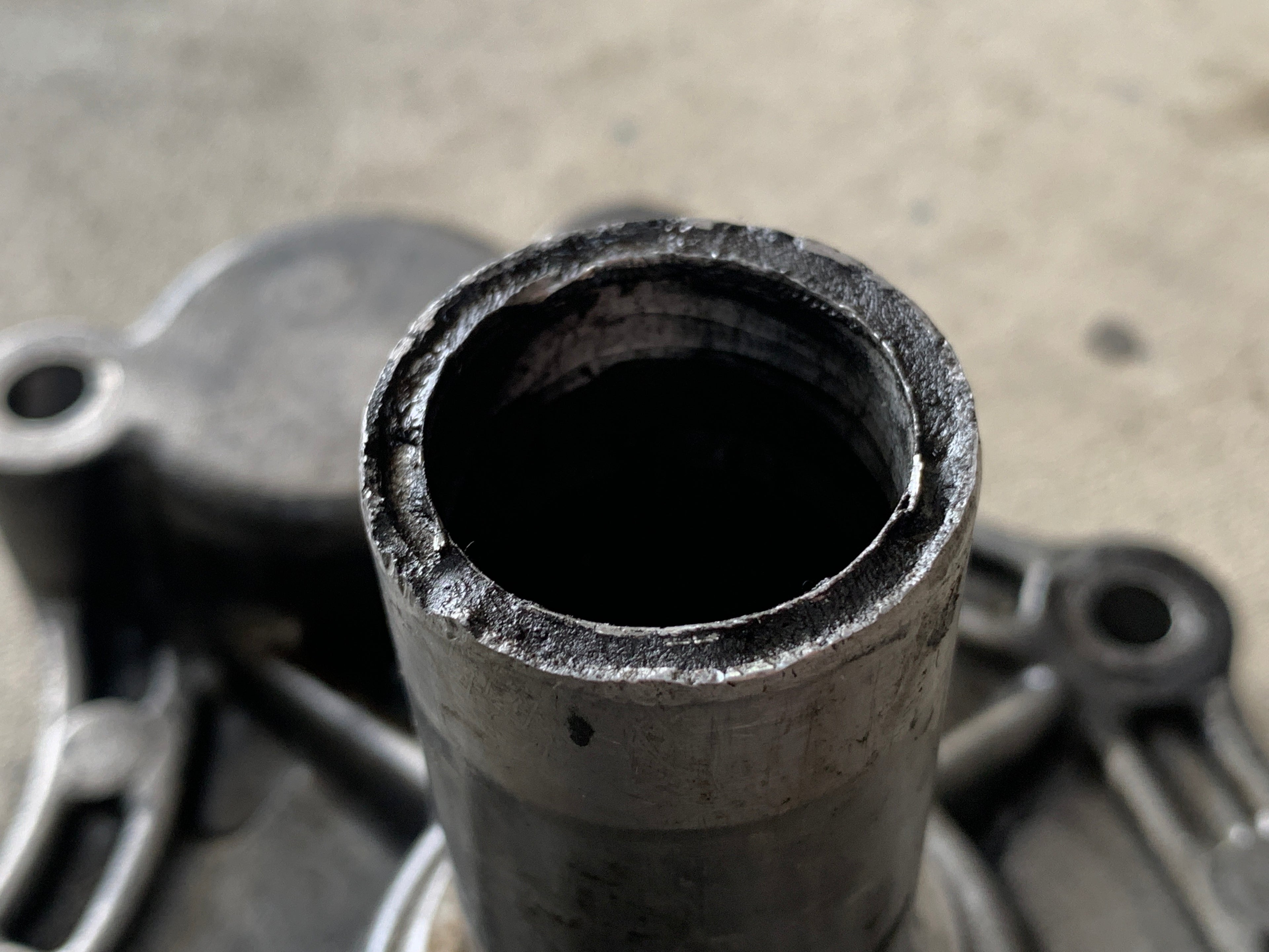 Damaged Gearbox, R32 GTR