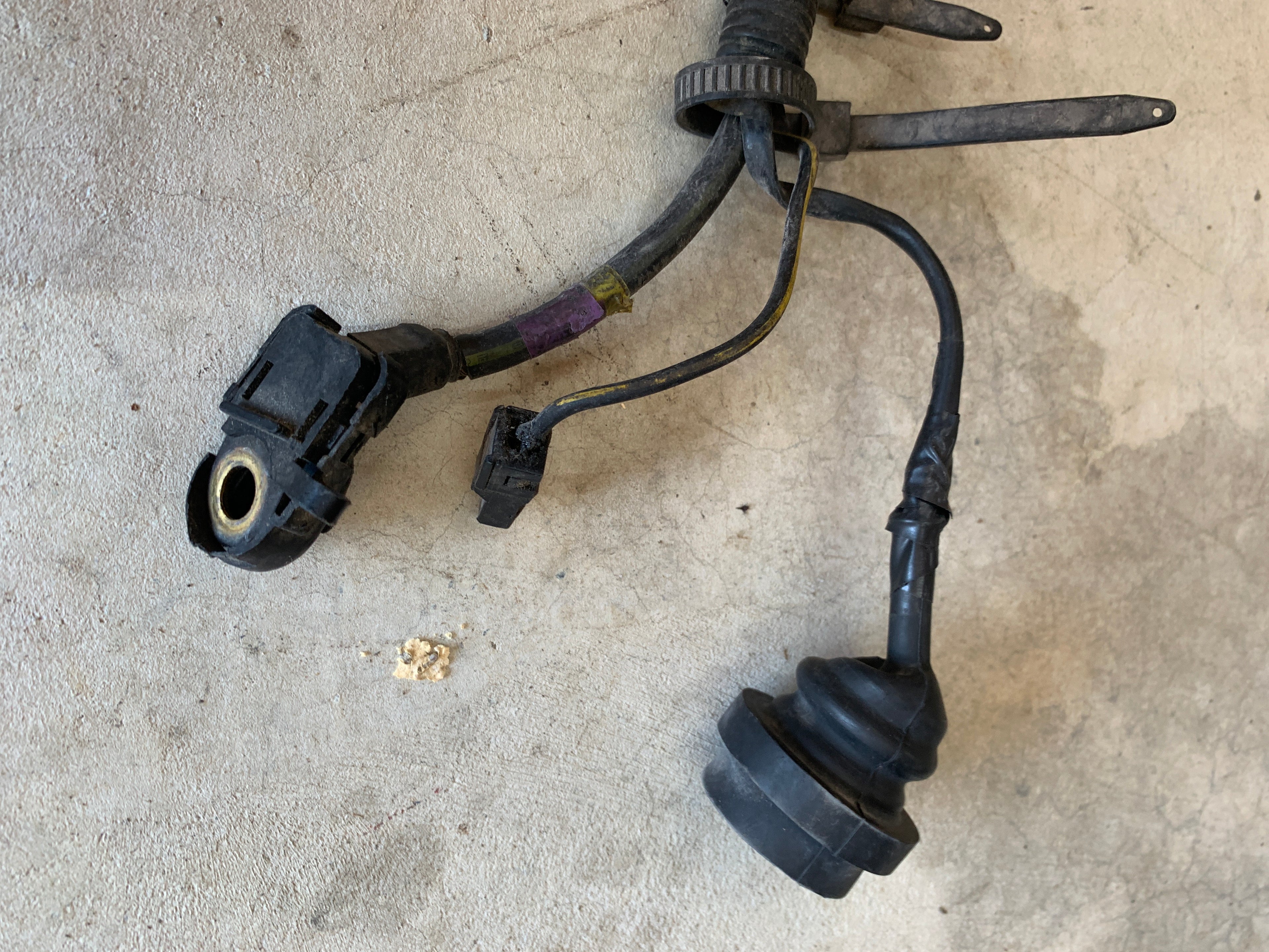 Alternator Sub Loom (damaged), R32 GTS-4