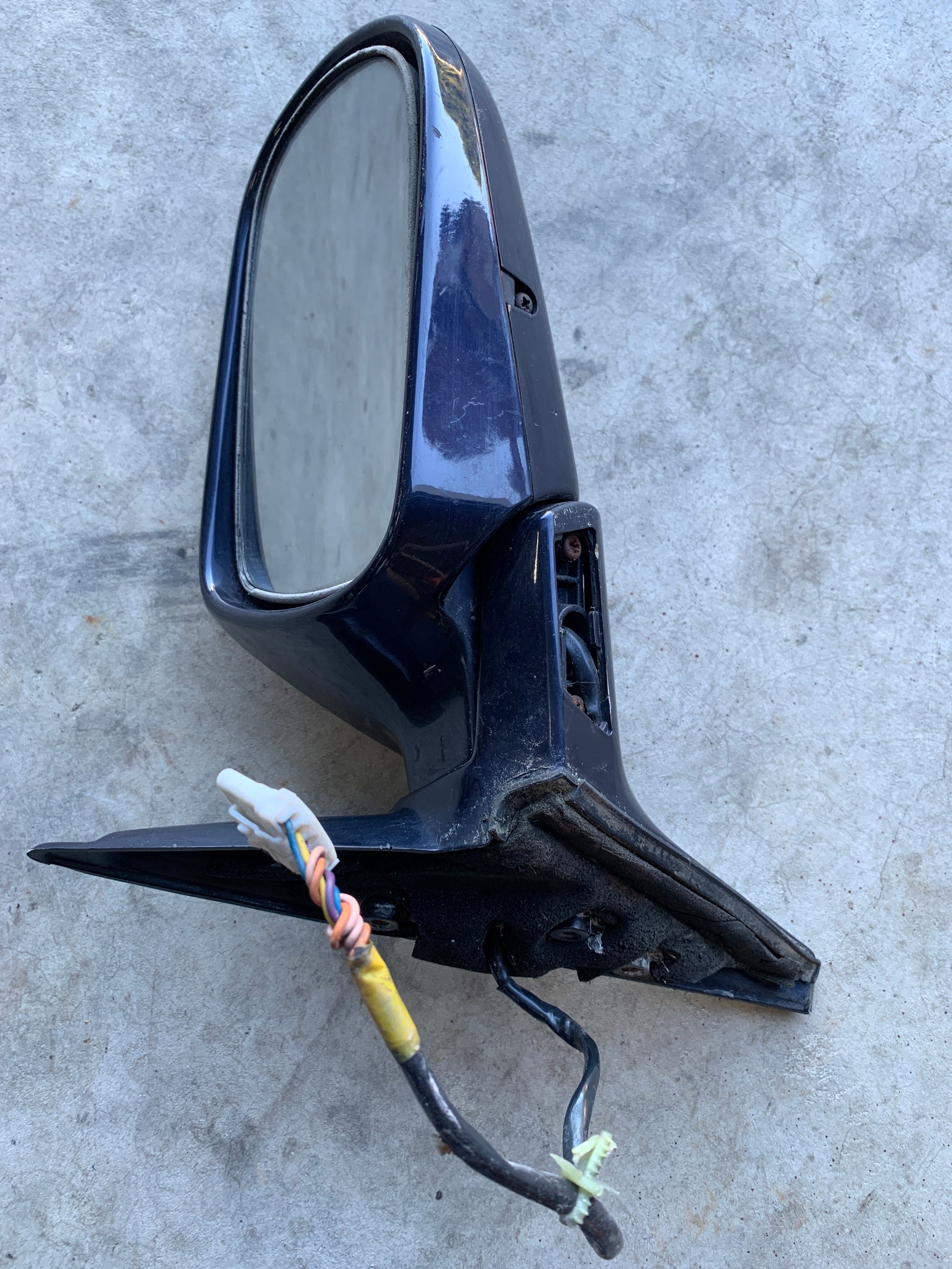 RIGHT Wing Mirror, R32 4dr