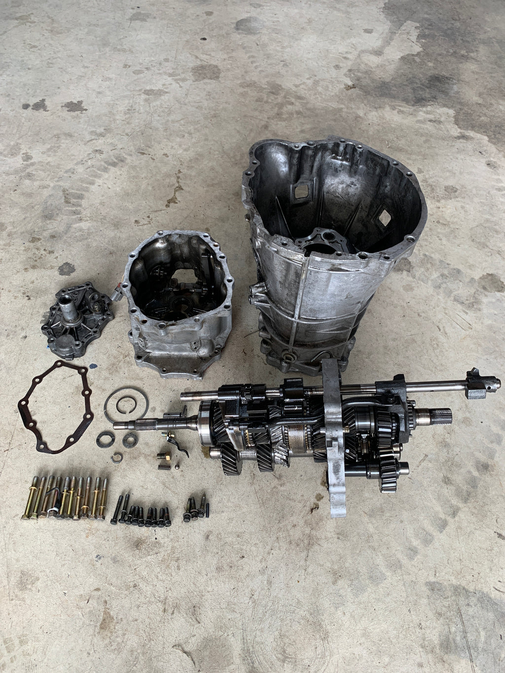 Damaged Gearbox, R32 GTR