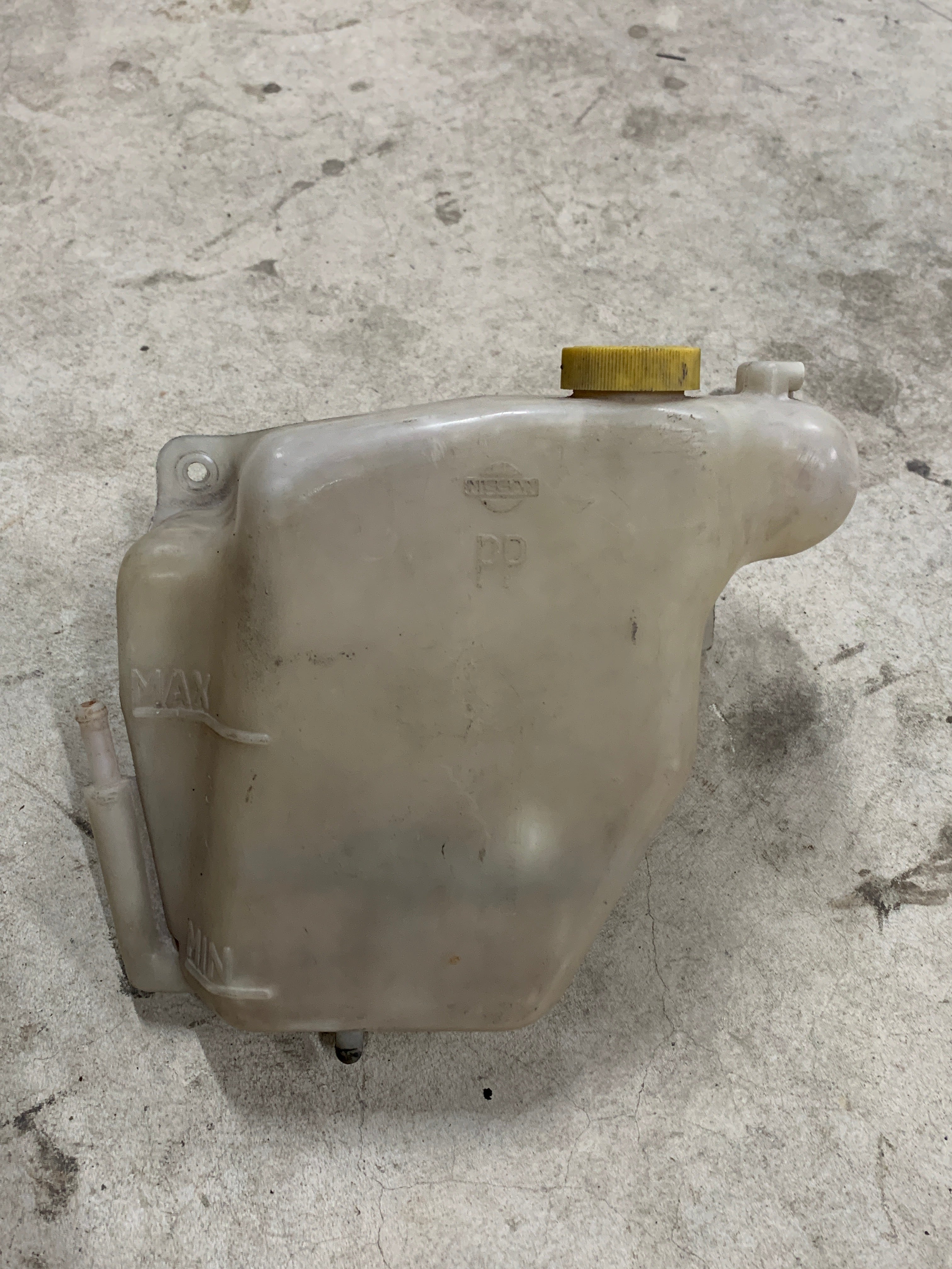 Radiator Overflow, R32