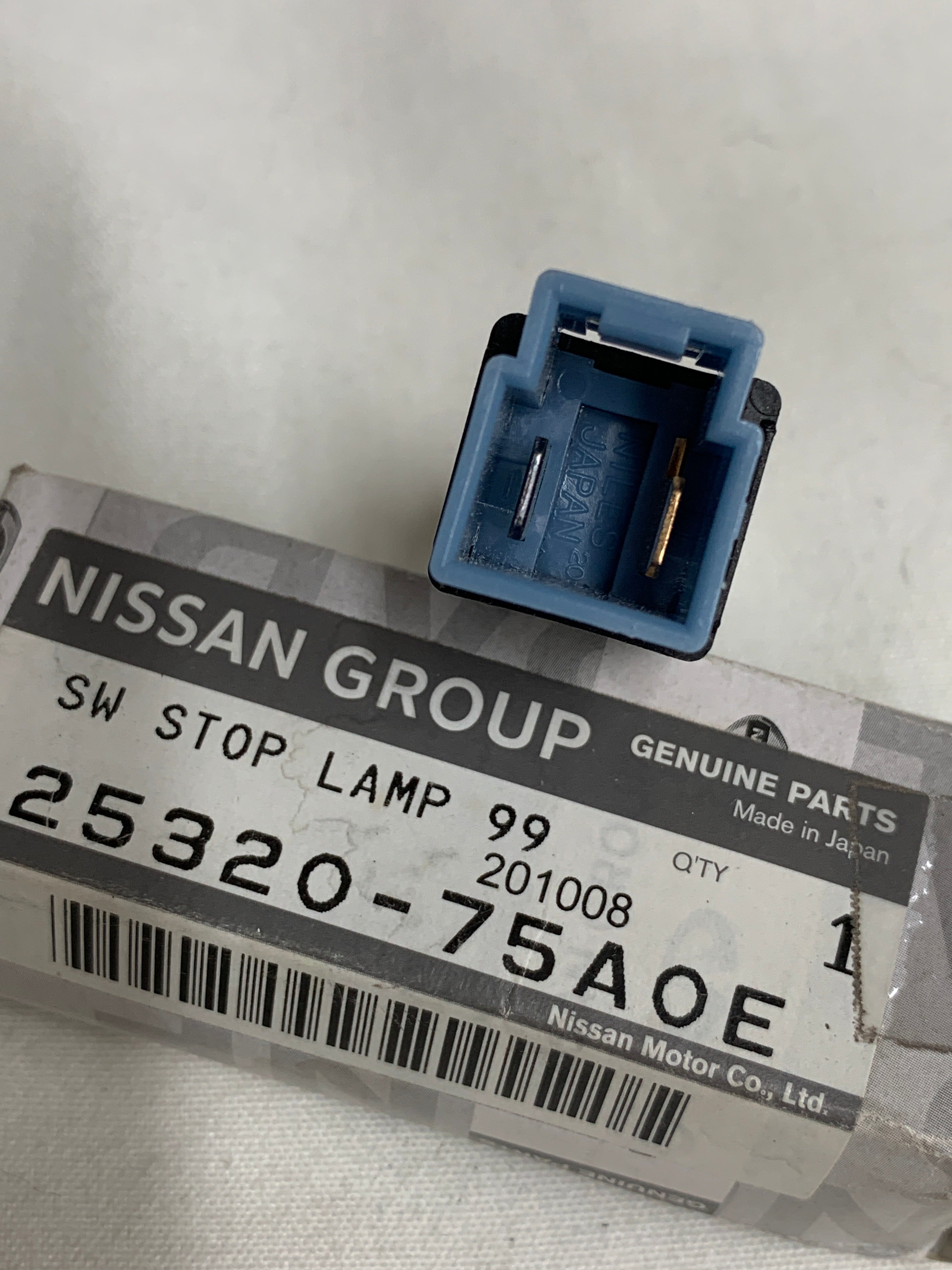 NEW Brake Pedal Sensor, R34